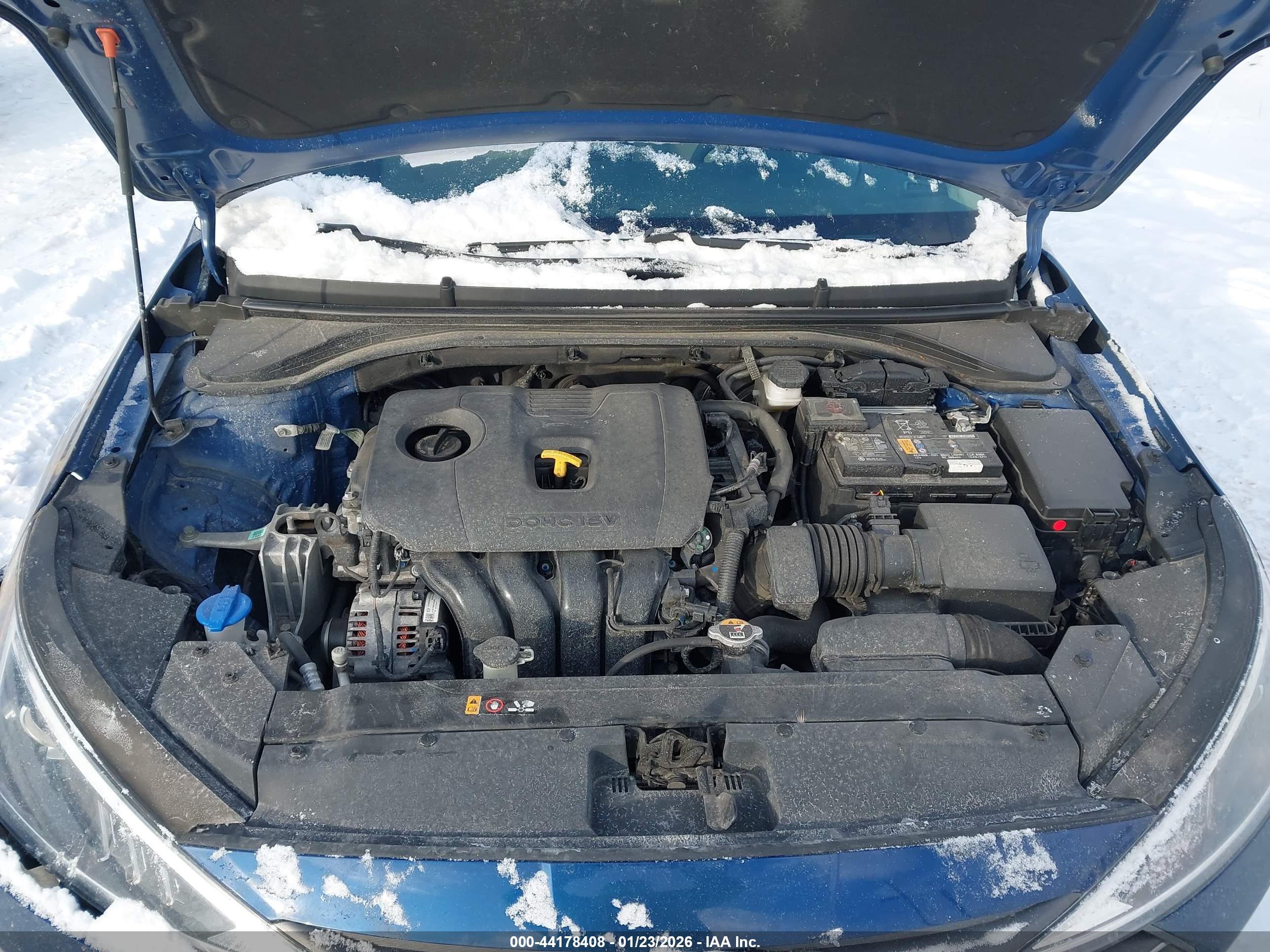 HYUNDAI ELANTRA image 10
