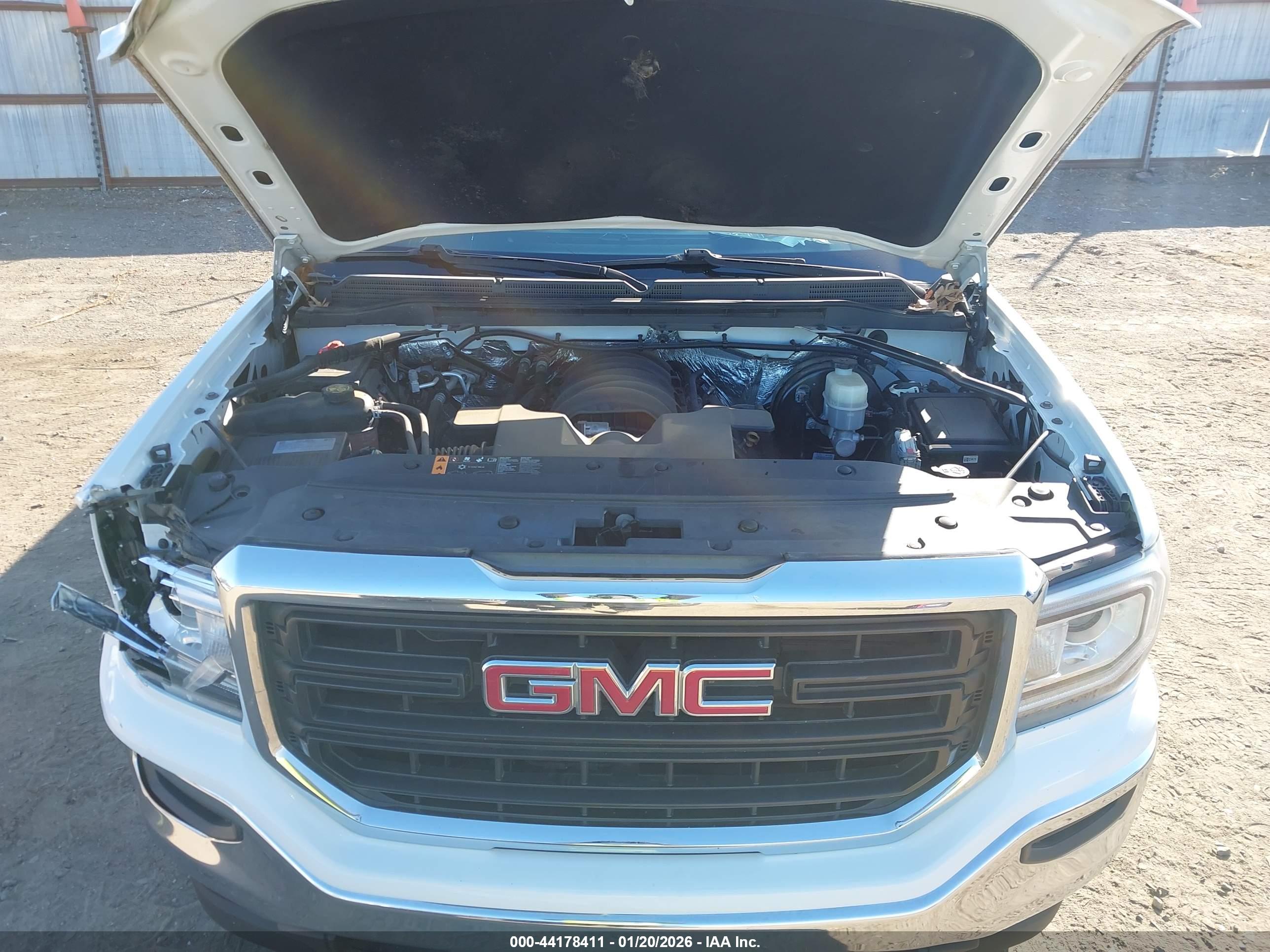 GMC SIERRA image 10