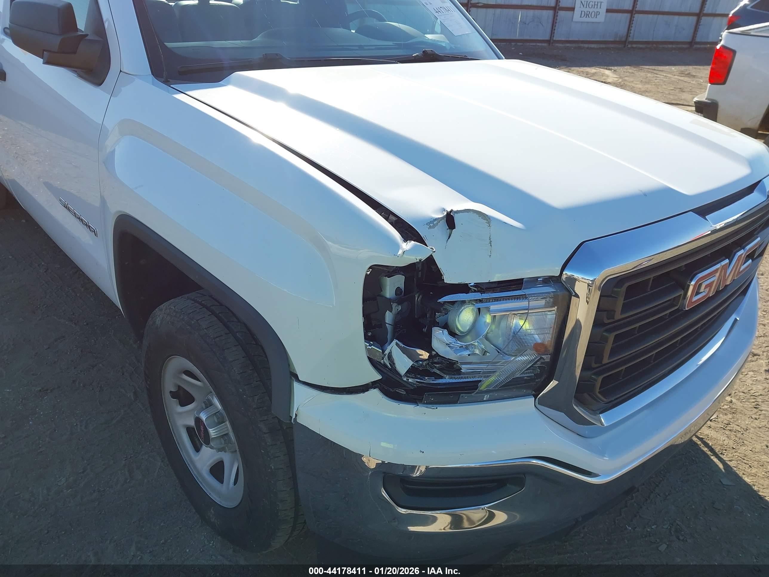 GMC SIERRA image 6