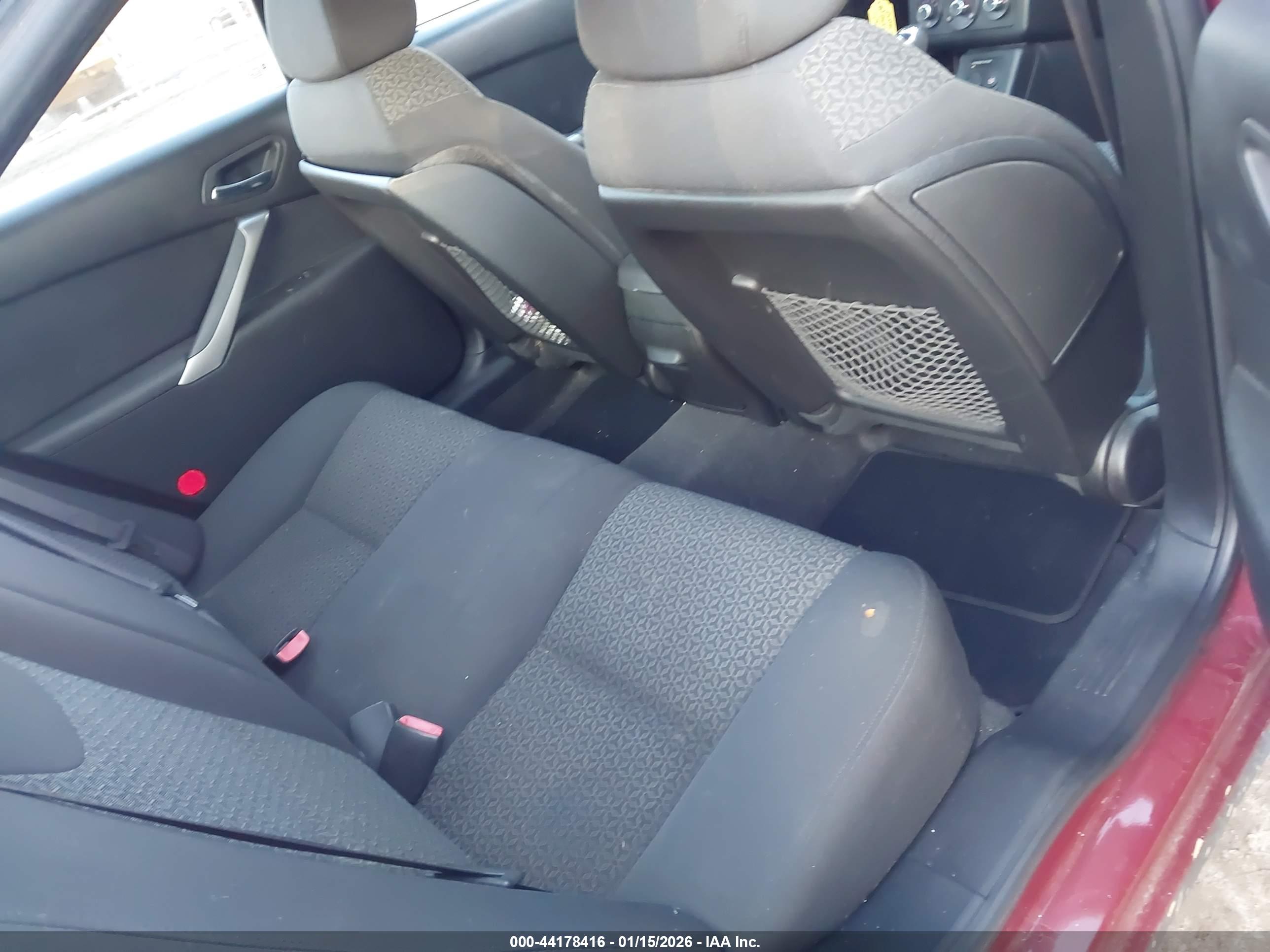 PONTIAC G6 image 8
