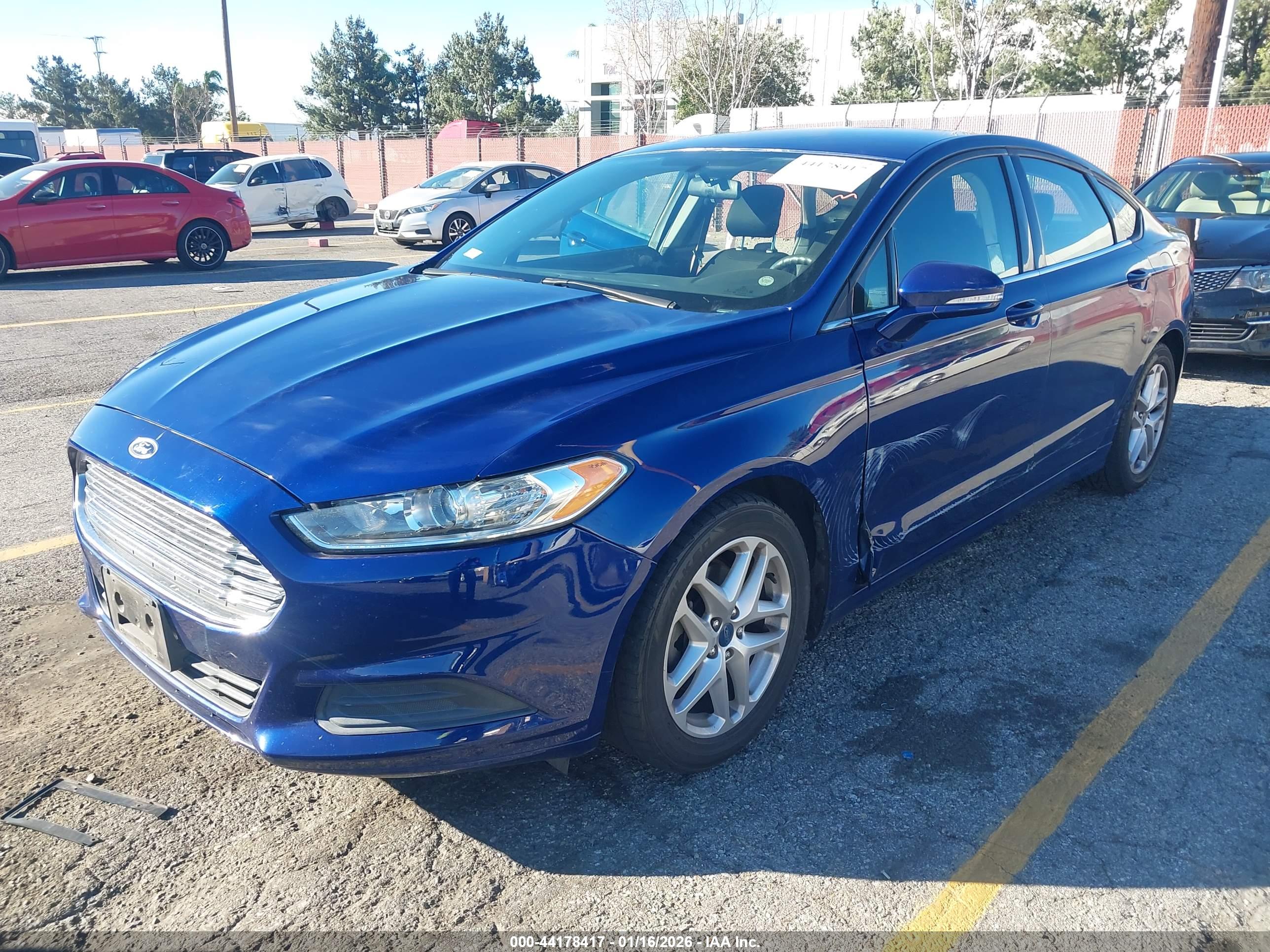 FORD FUSION image 2