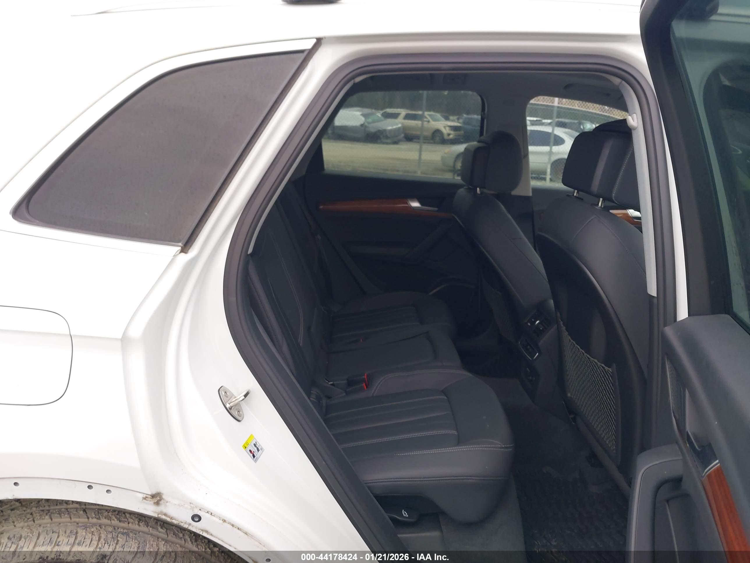 AUDI Q5 image 8