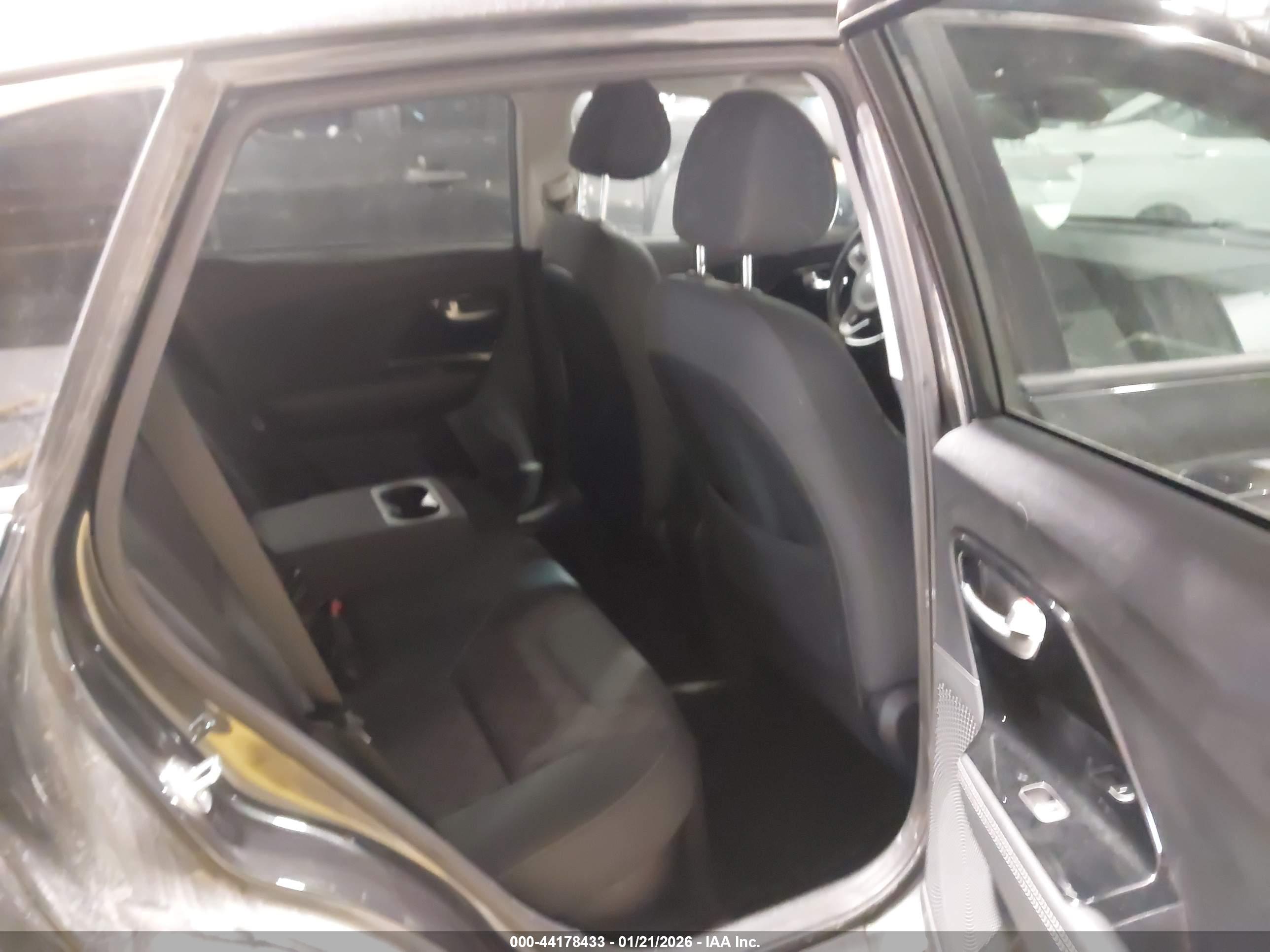 KIA NIRO image 8