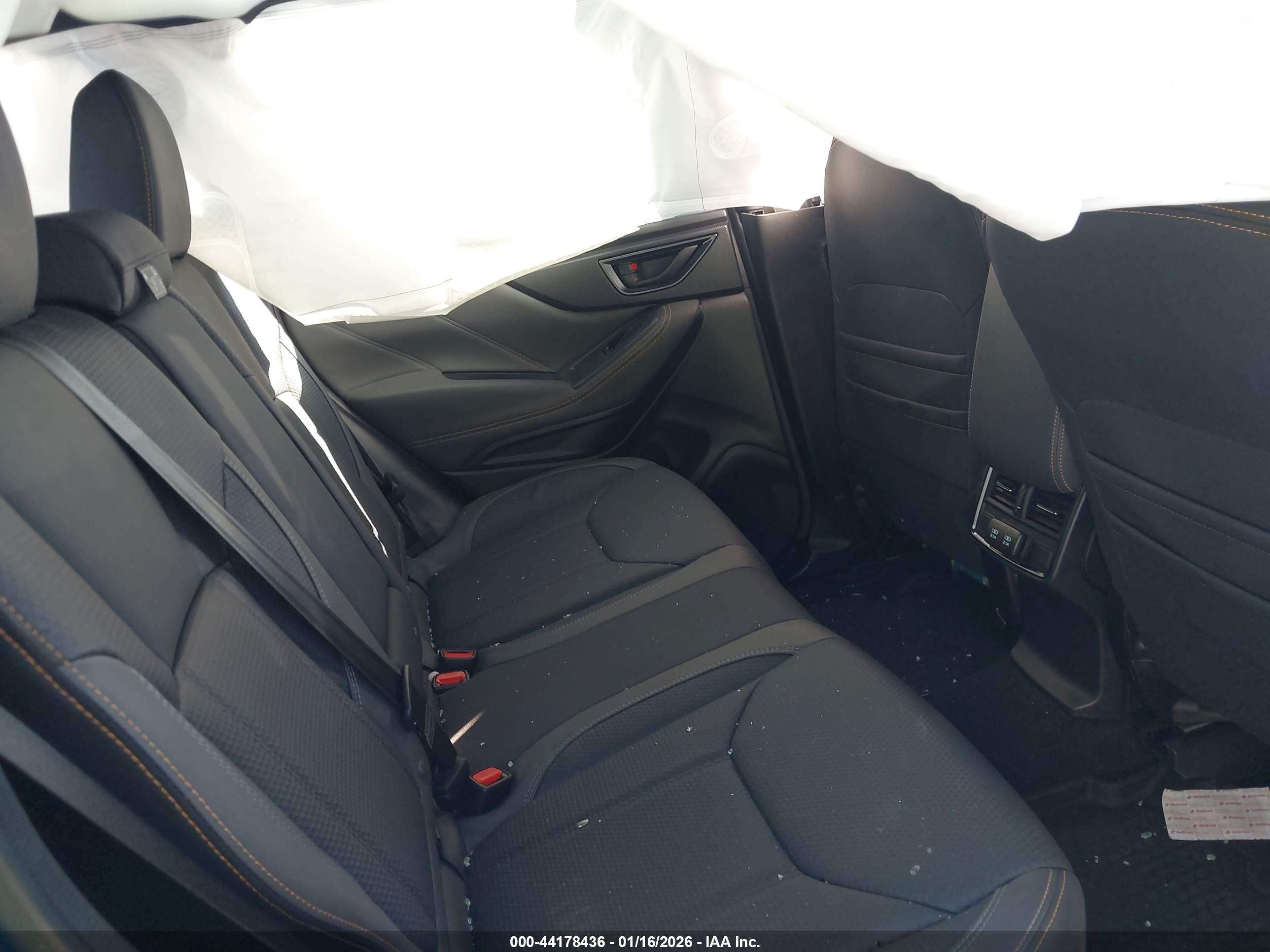 SUBARU FORESTER image 8