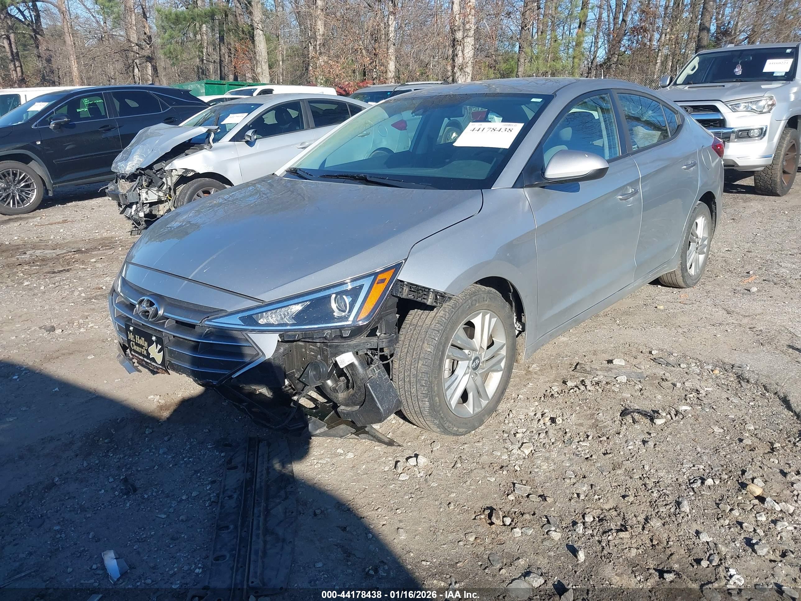 HYUNDAI ELANTRA image 2