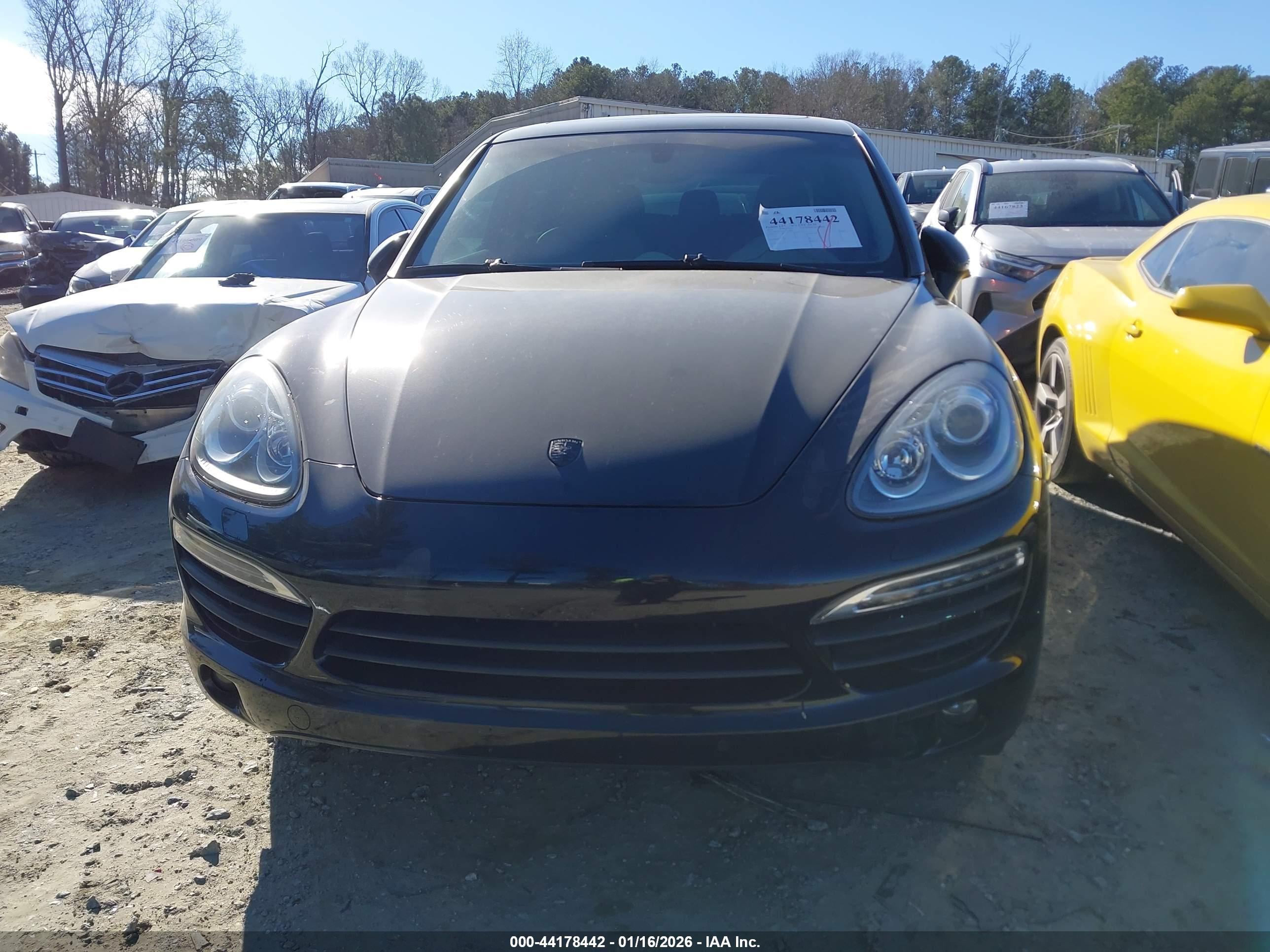 PORSCHE CAYENNE image 6