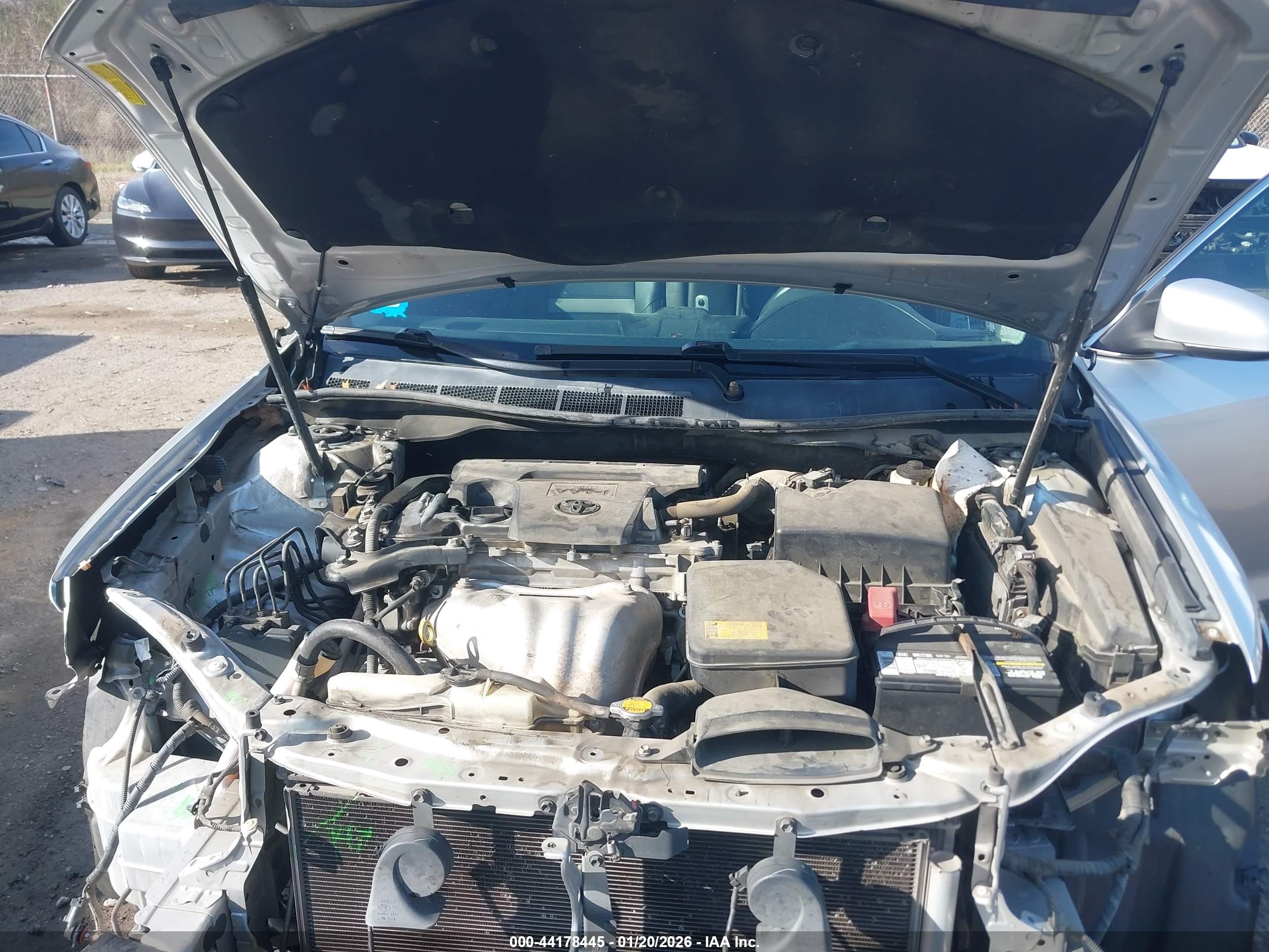 TOYOTA CAMRY image 10