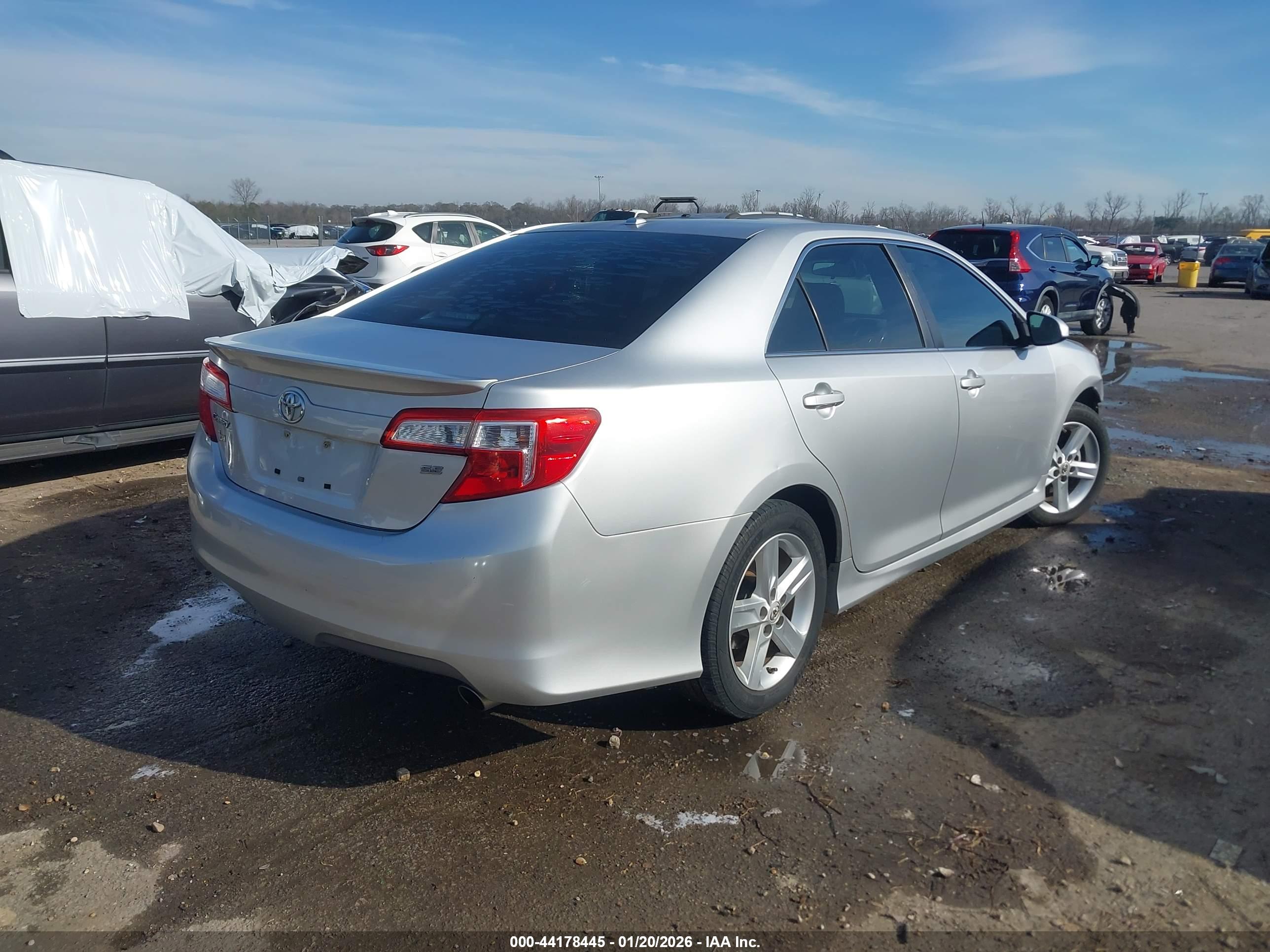 TOYOTA CAMRY image 4