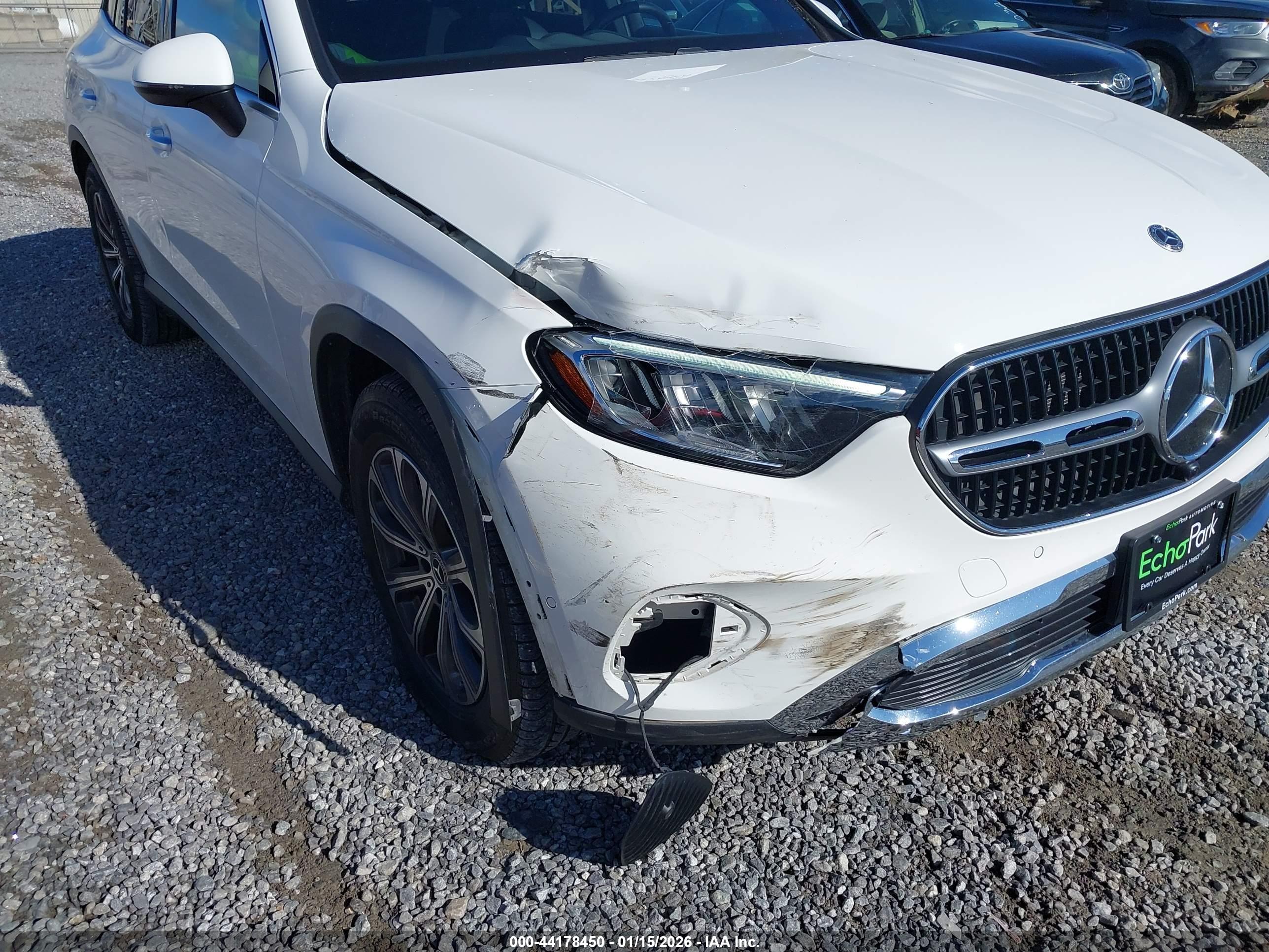 MERCEDES-BENZ GLC image 6