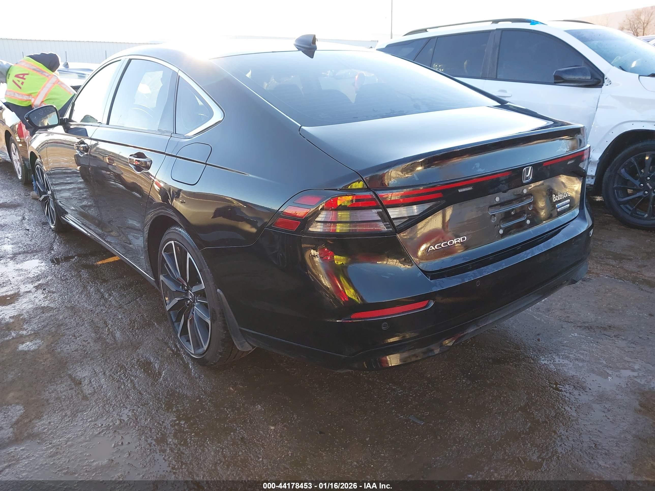 HONDA ACCORD image 3
