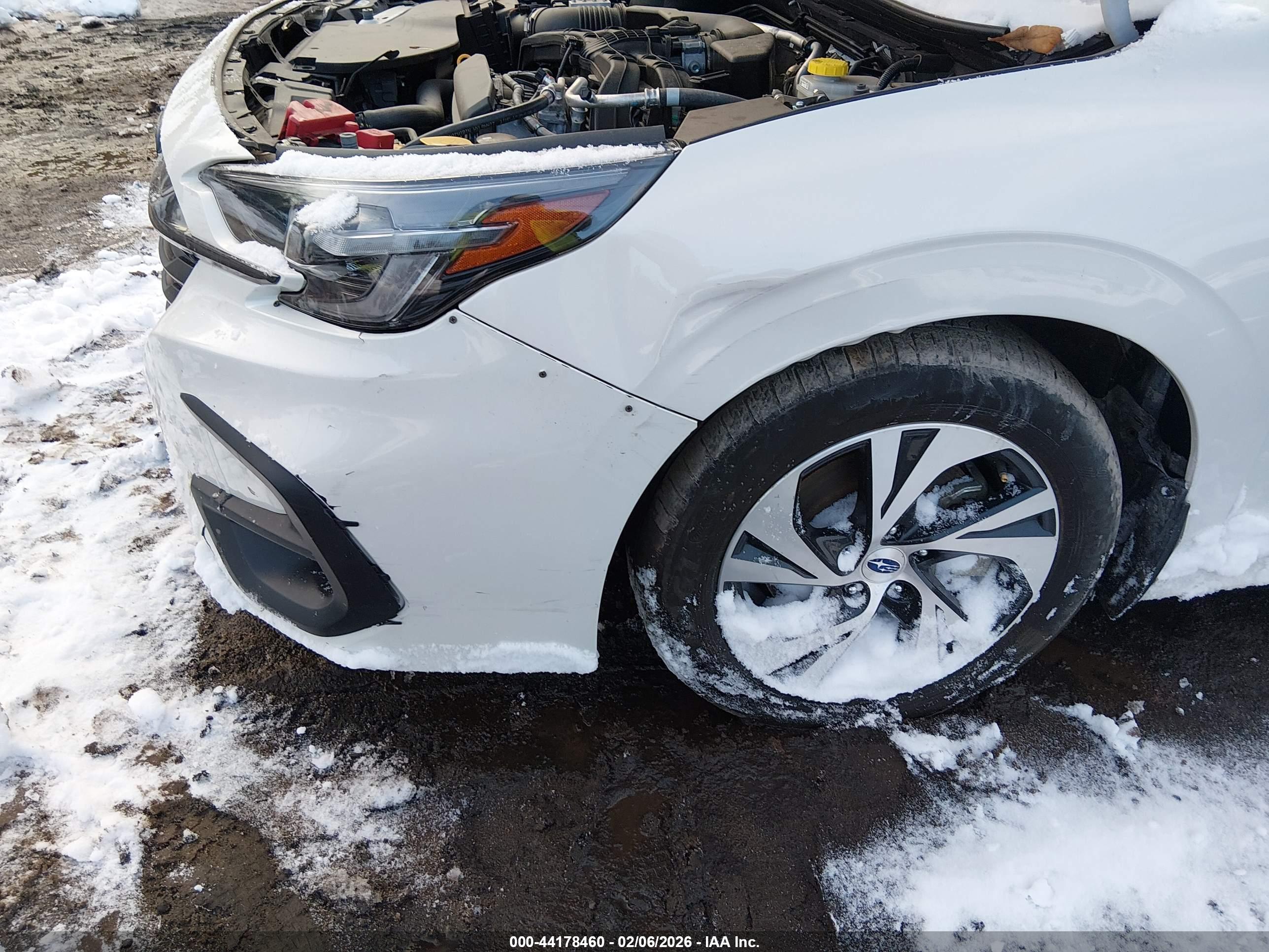 SUBARU LEGACY image 6