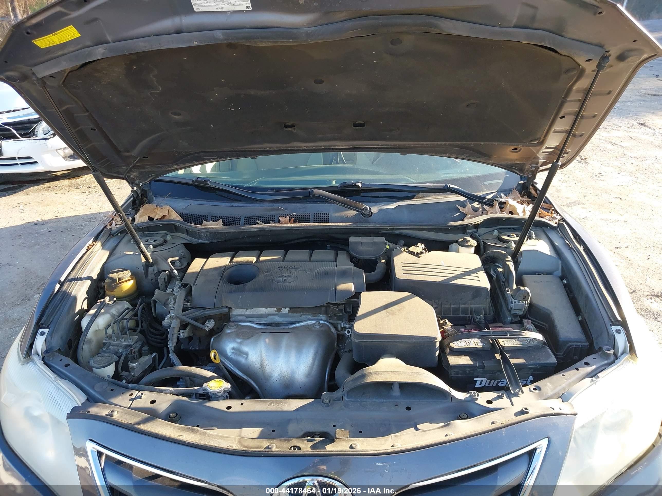 TOYOTA CAMRY image 10