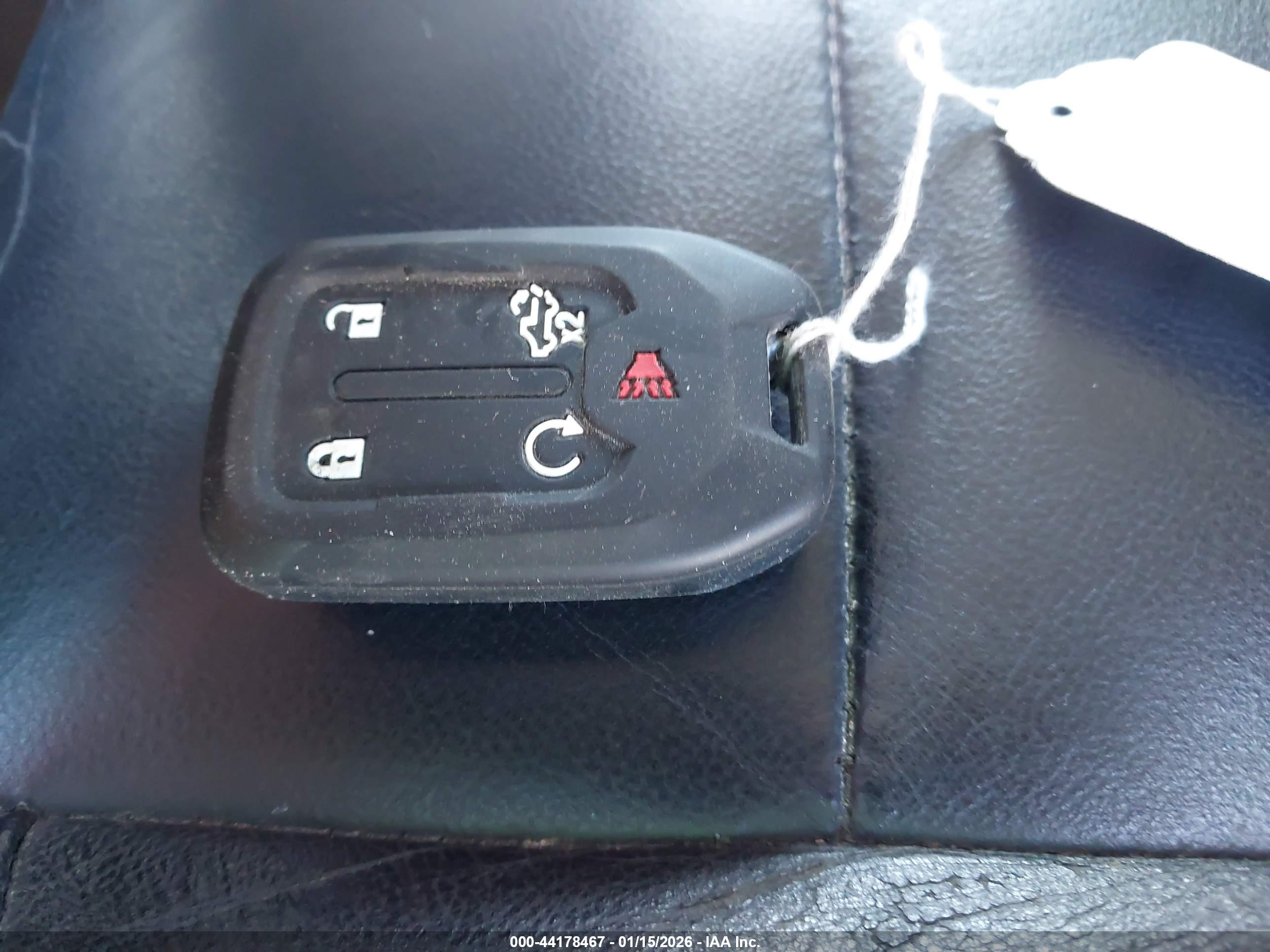 CHEVROLET SUBURBAN image 11
