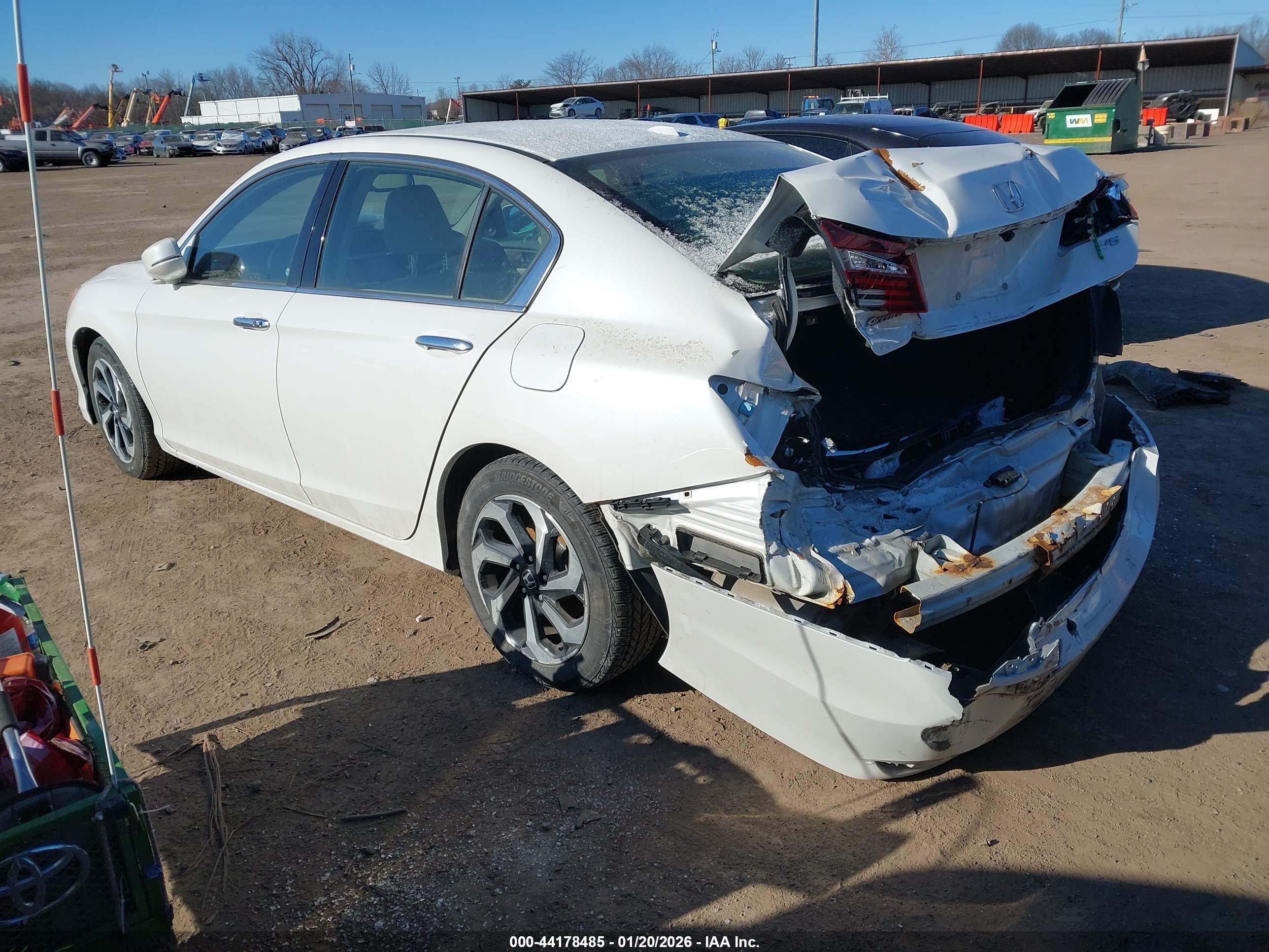 HONDA ACCORD image 3