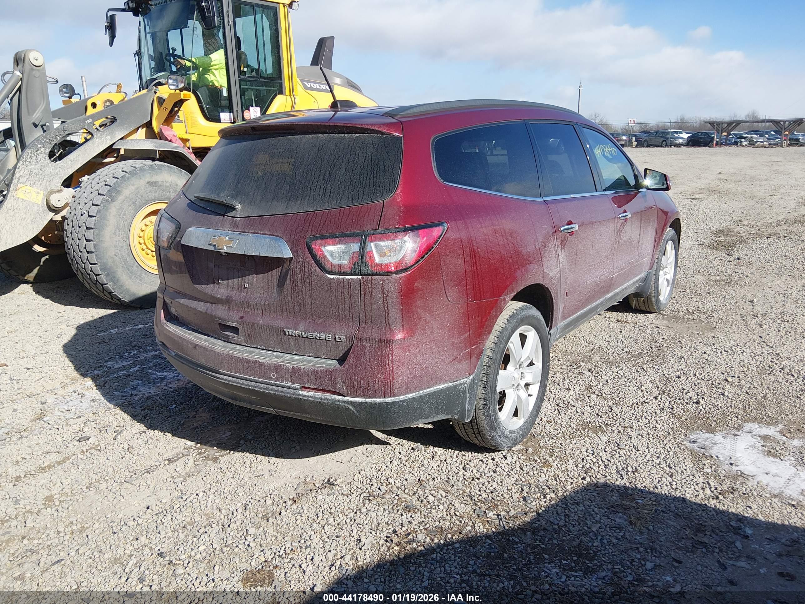 CHEVROLET TRAVERSE image 4