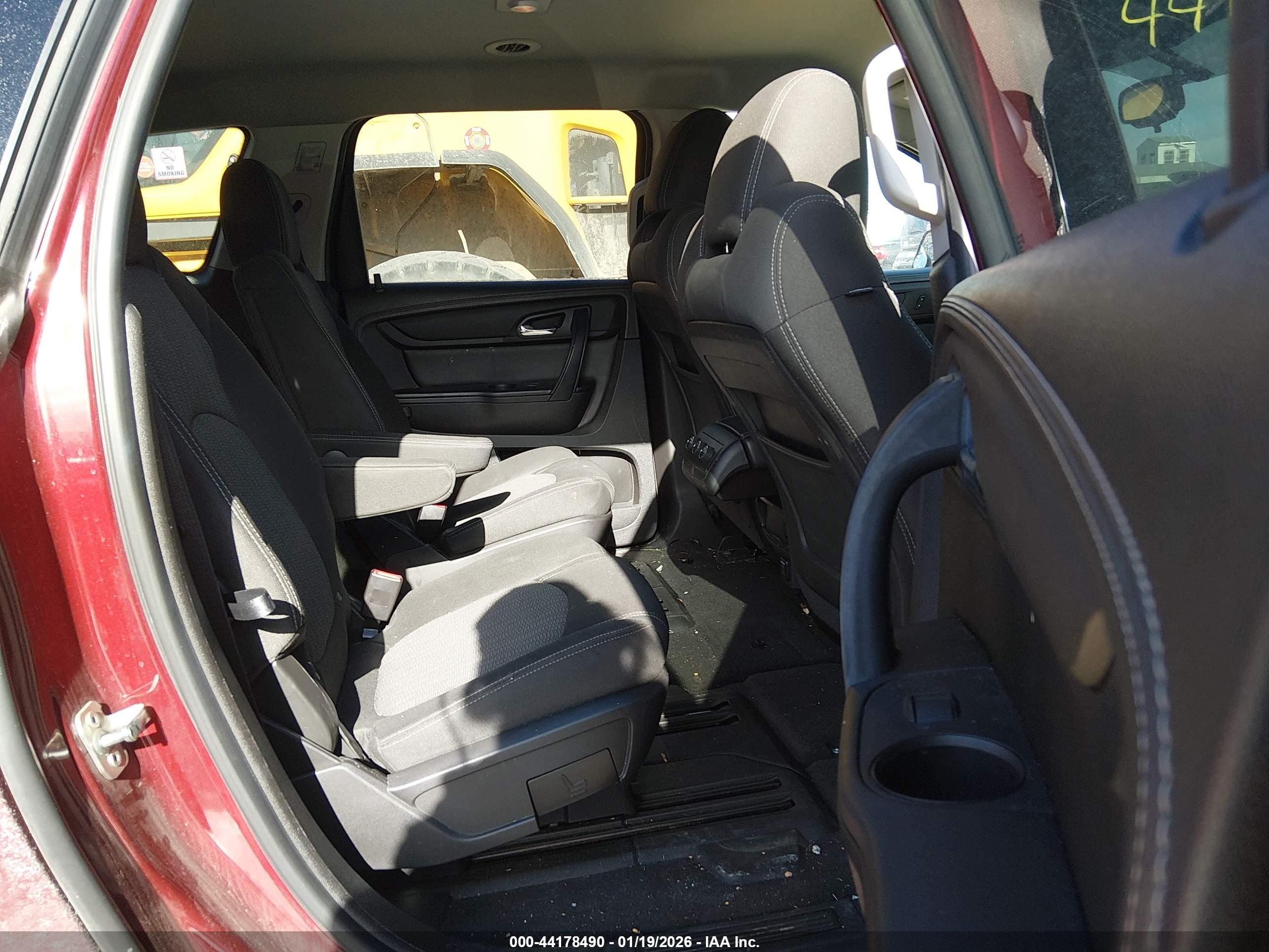 CHEVROLET TRAVERSE image 8
