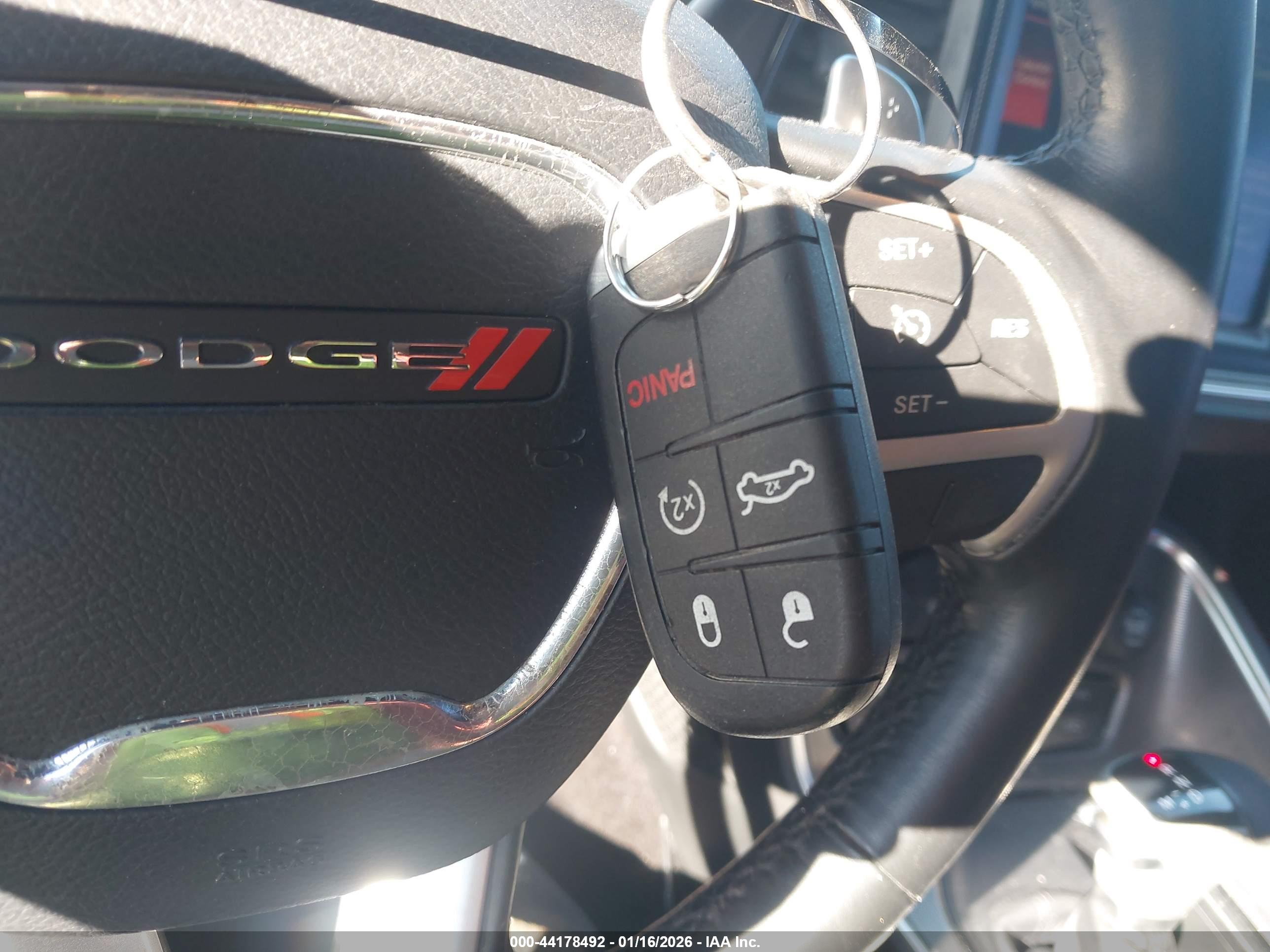 DODGE CHALLENGER image 11