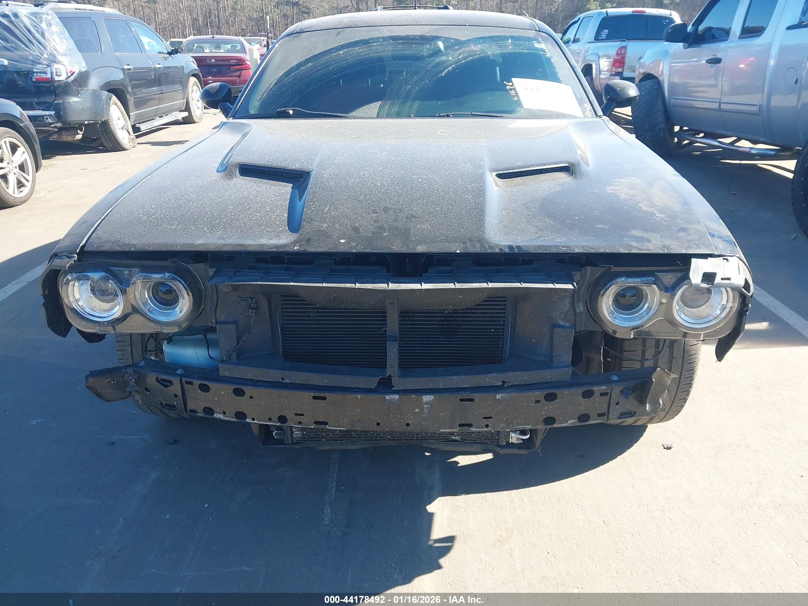 DODGE CHALLENGER image 6