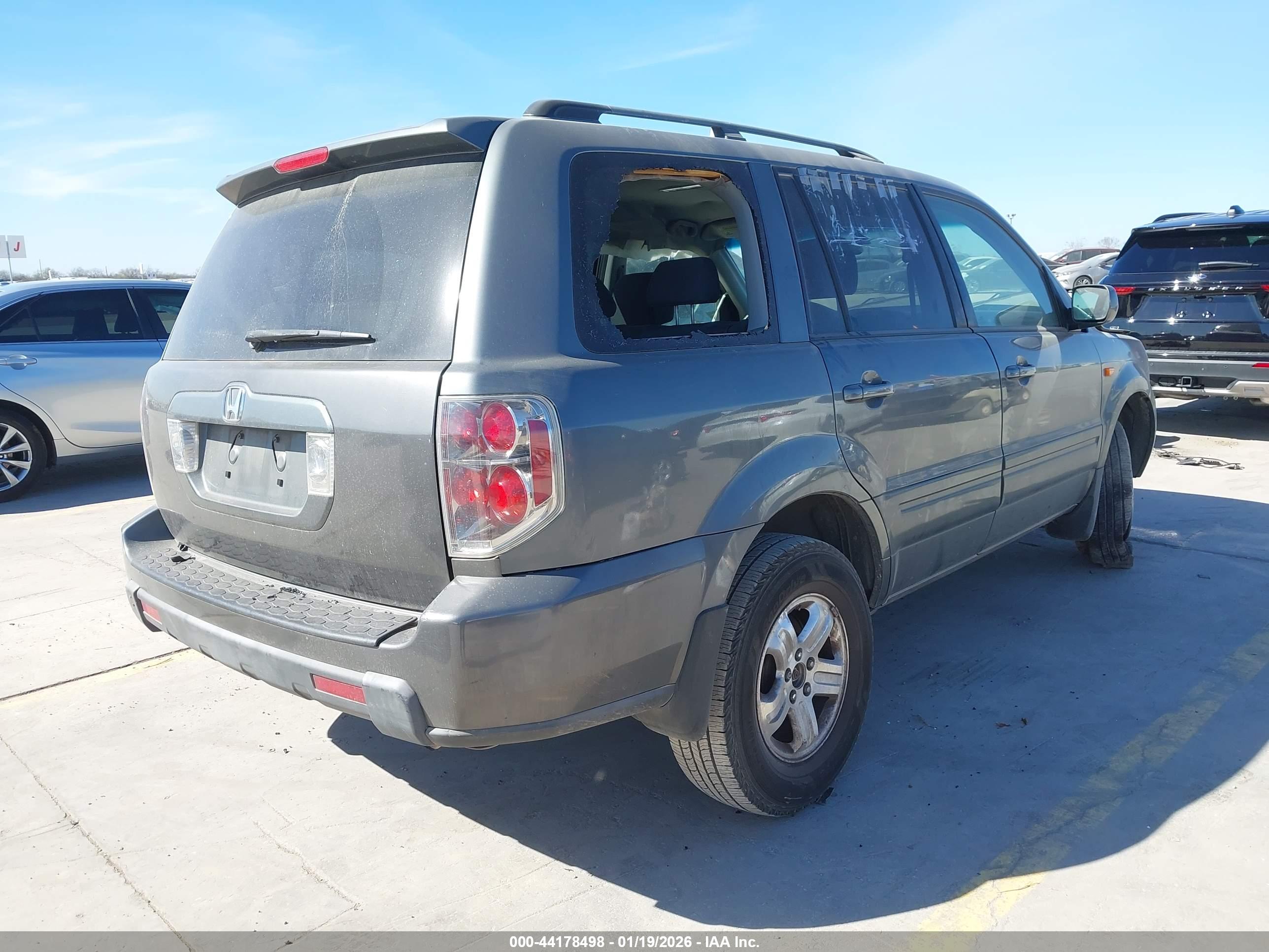 HONDA PILOT image 4