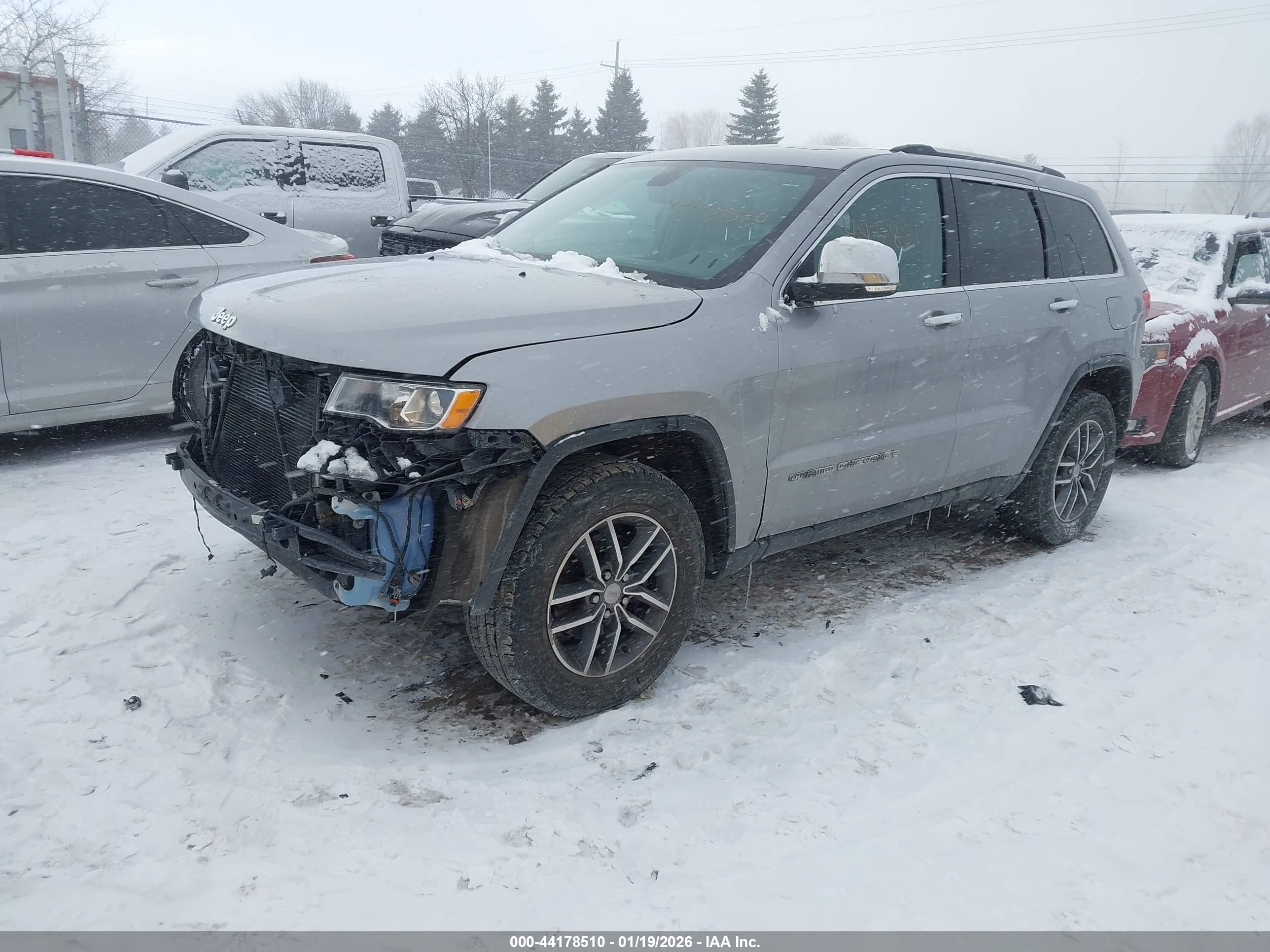 JEEP GRAND image 2
