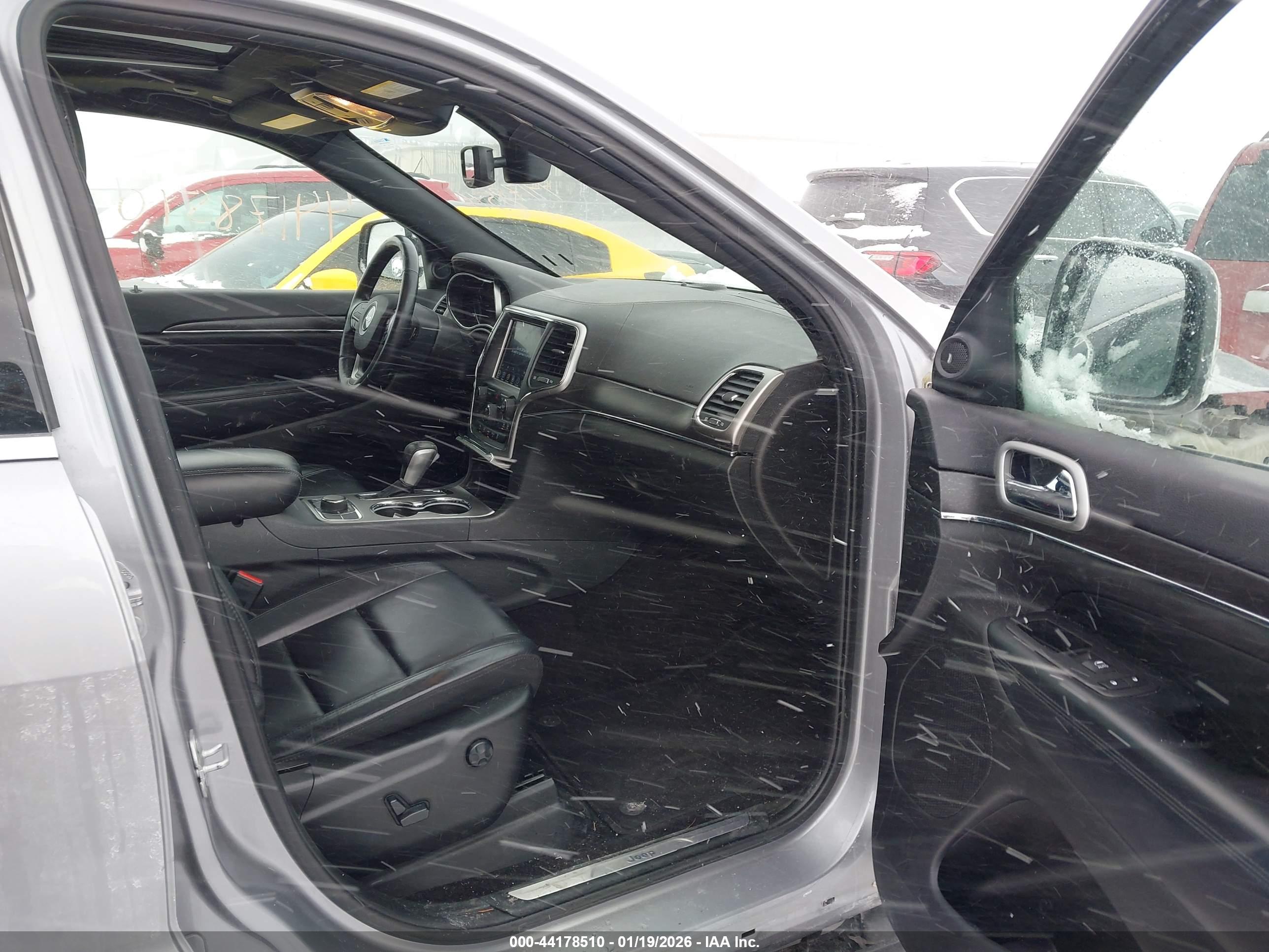 JEEP GRAND image 5