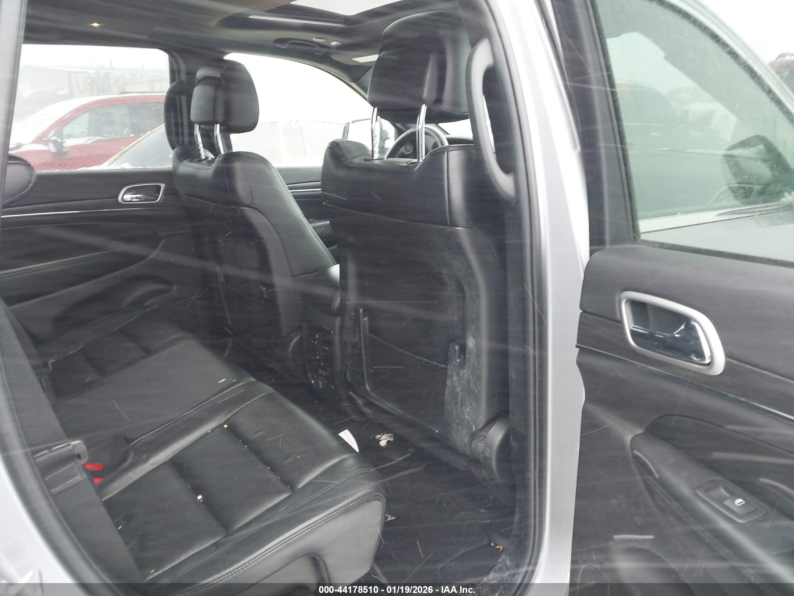 JEEP GRAND image 8