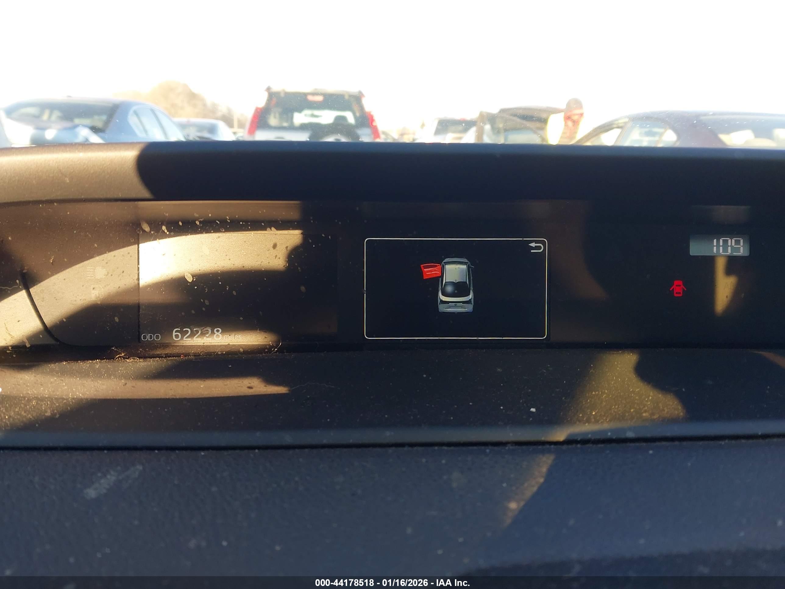 TOYOTA PRIUS image 7