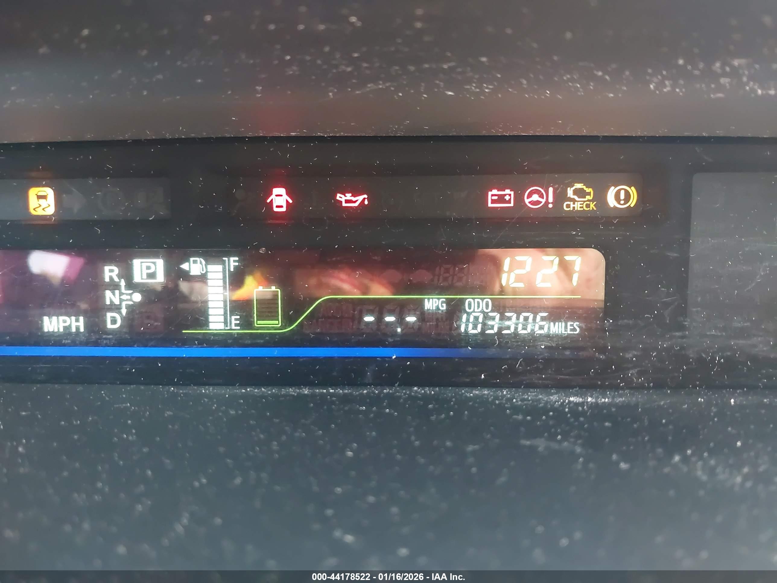 TOYOTA PRIUS image 7