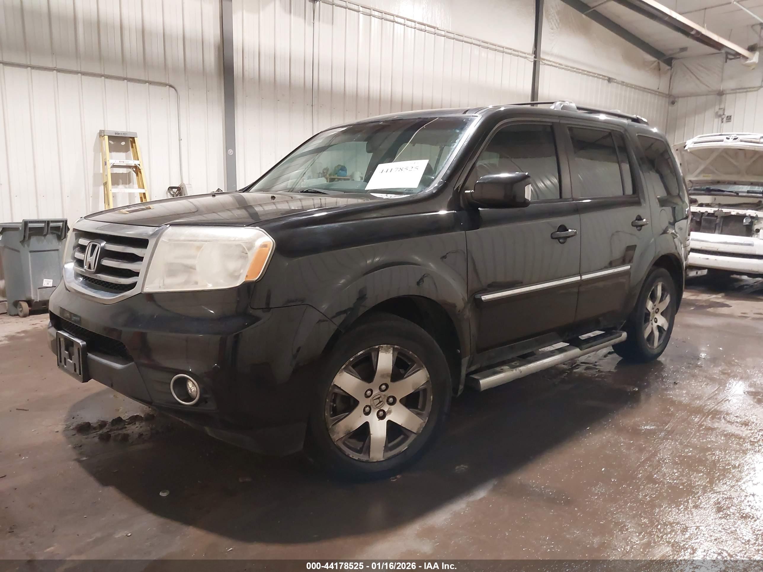 HONDA PILOT image 2