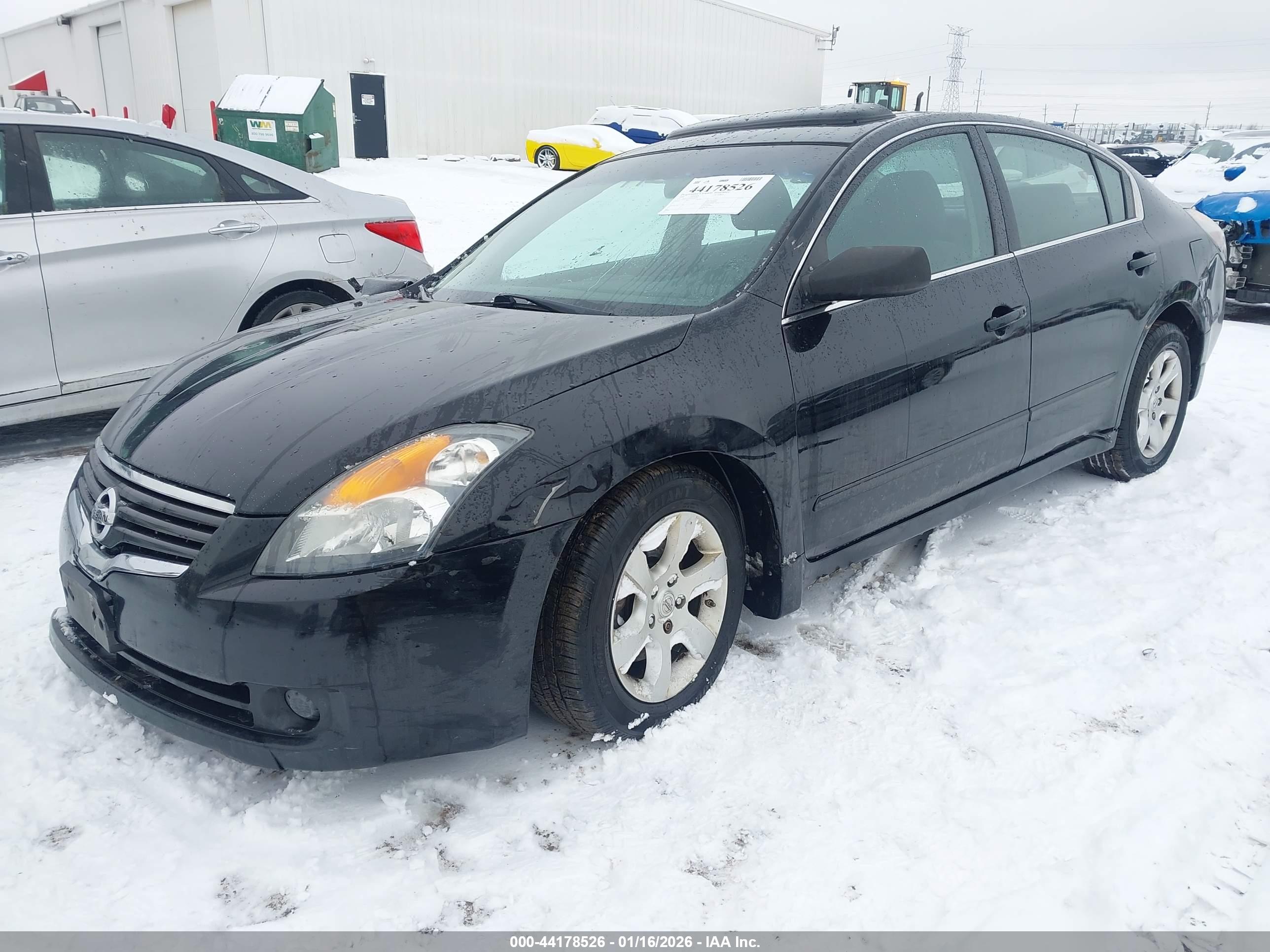 NISSAN ALTIMA image 2
