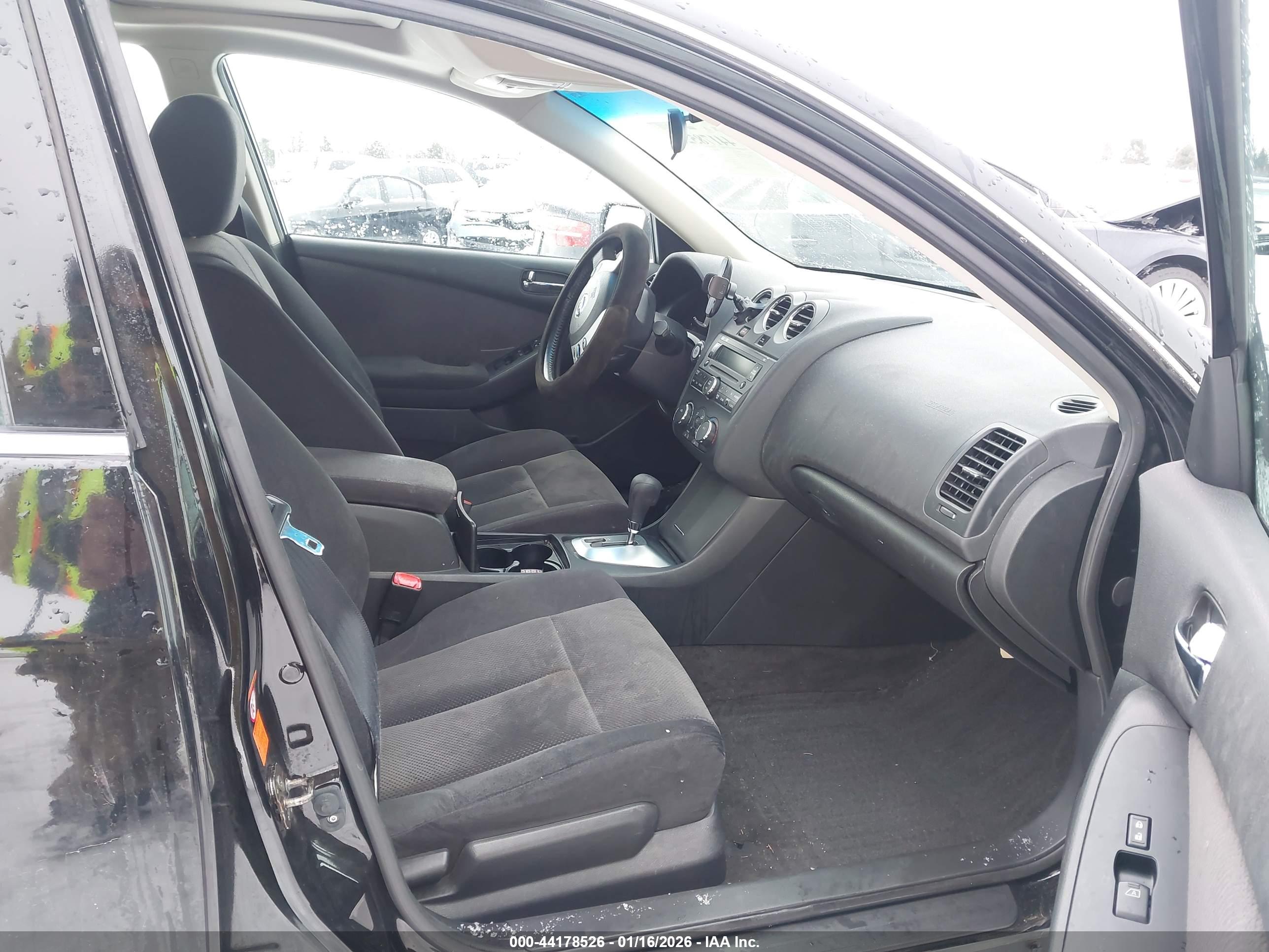 NISSAN ALTIMA image 5