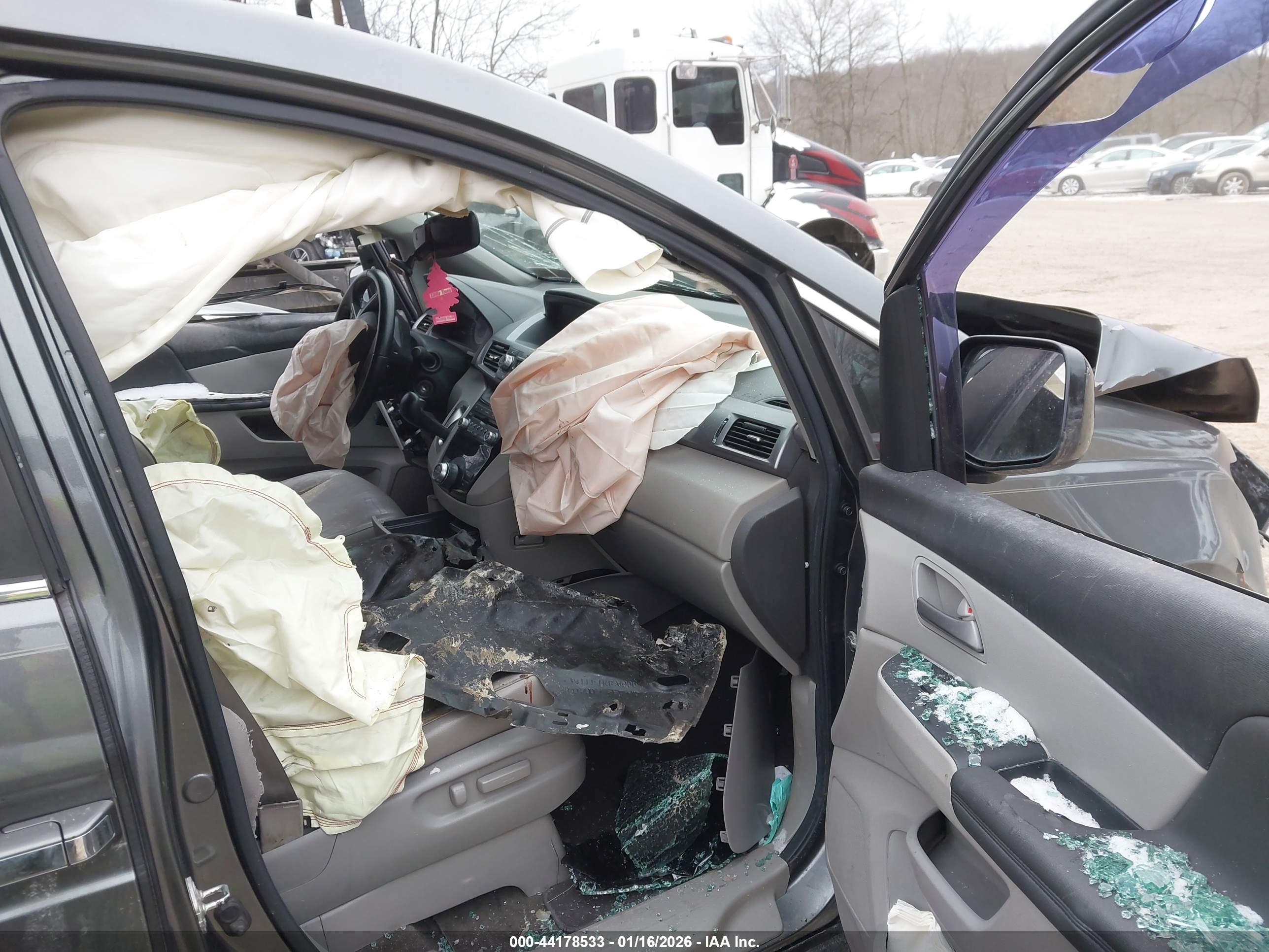 HONDA ODYSSEY image 5