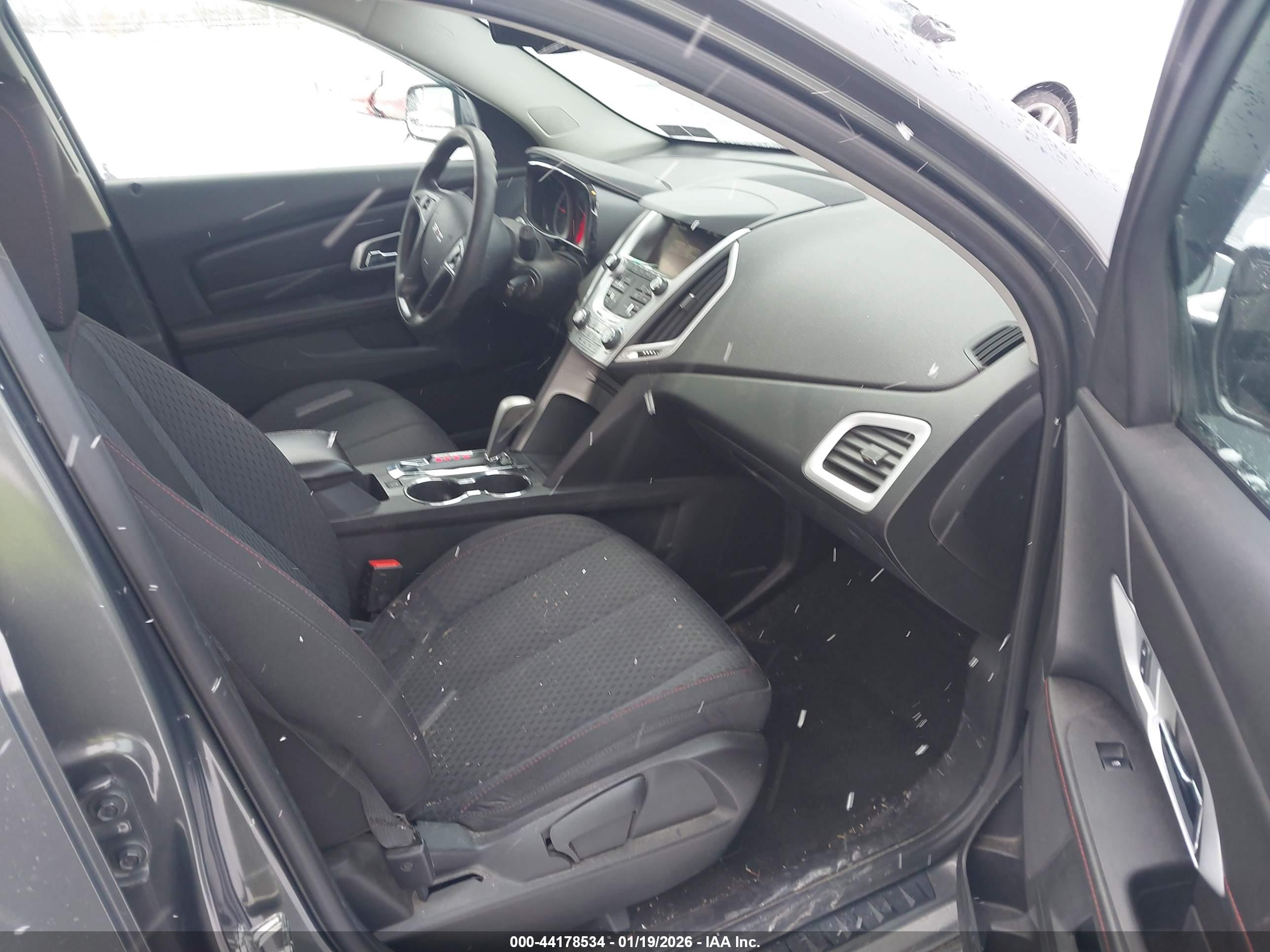 GMC TERRAIN image 5
