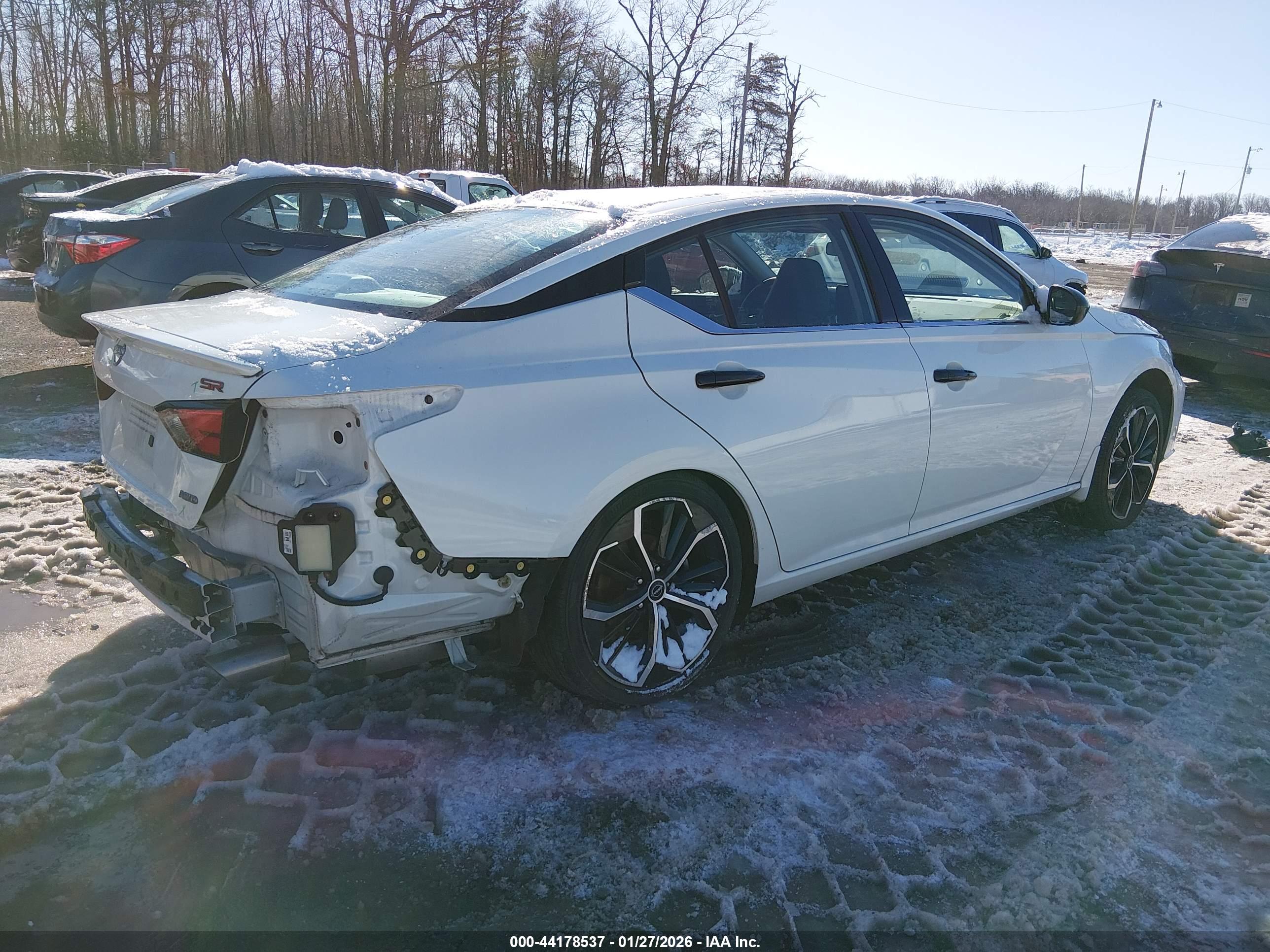 NISSAN ALTIMA image 4