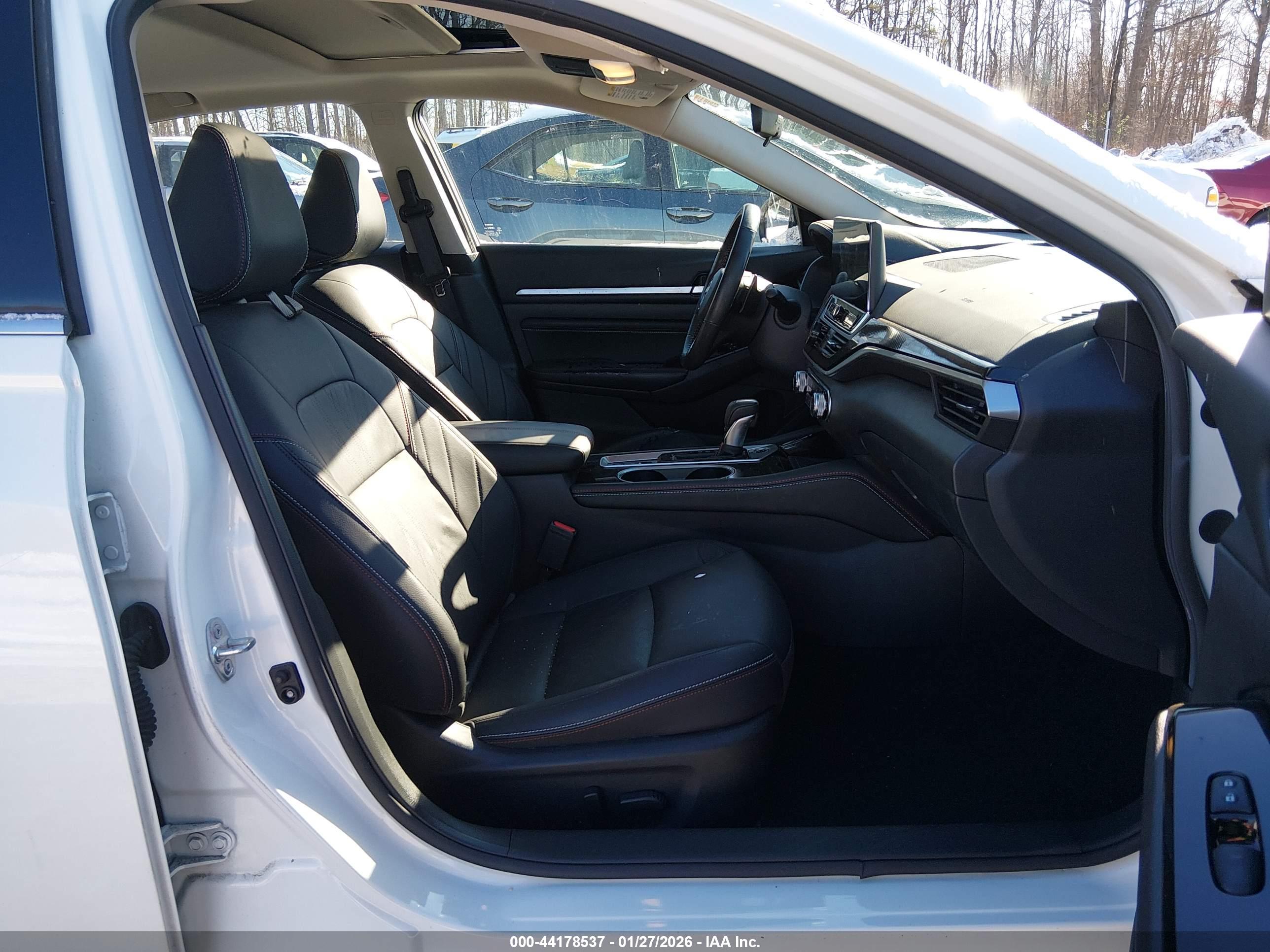 NISSAN ALTIMA image 5