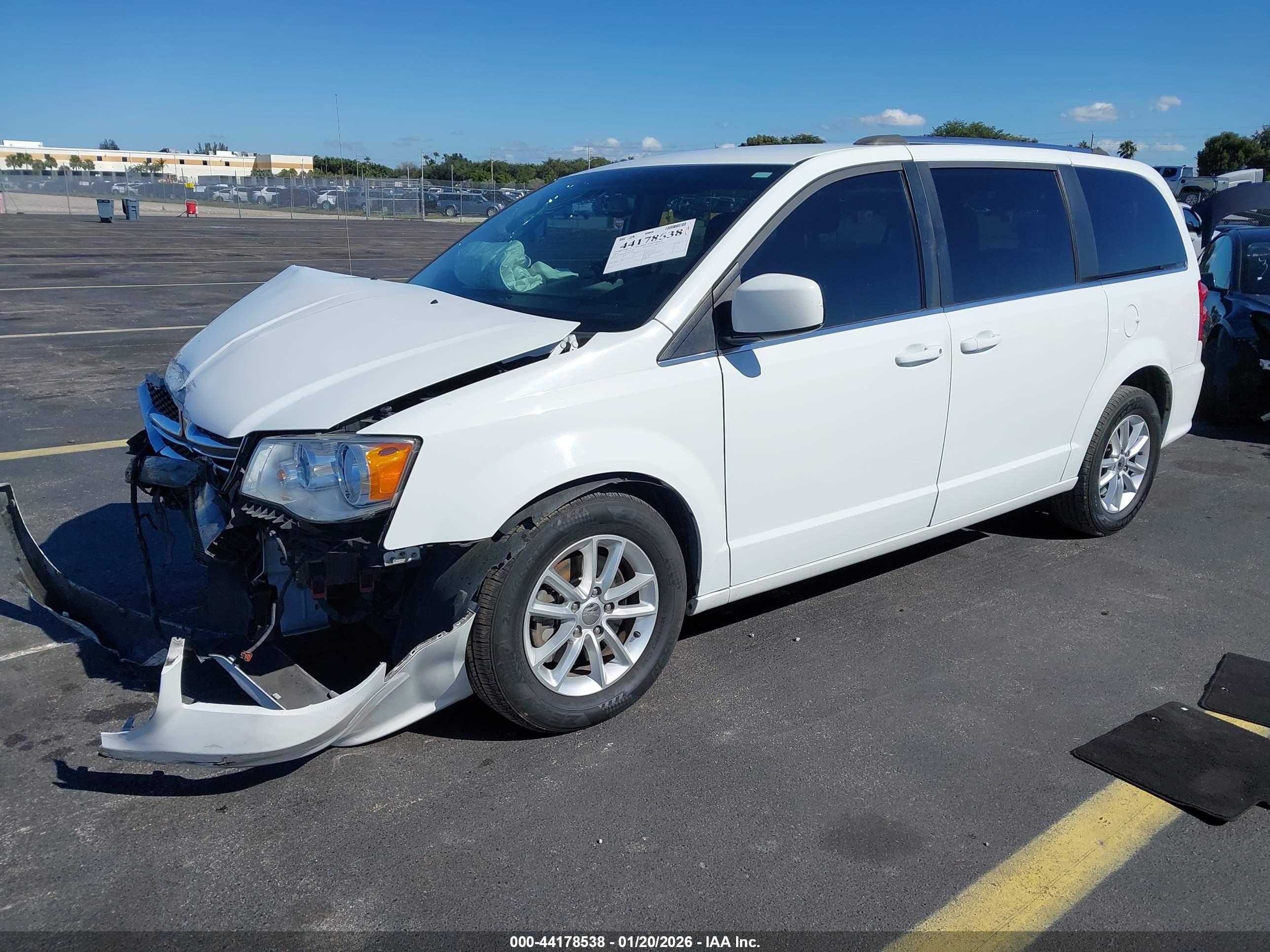 DODGE GRAND image 2