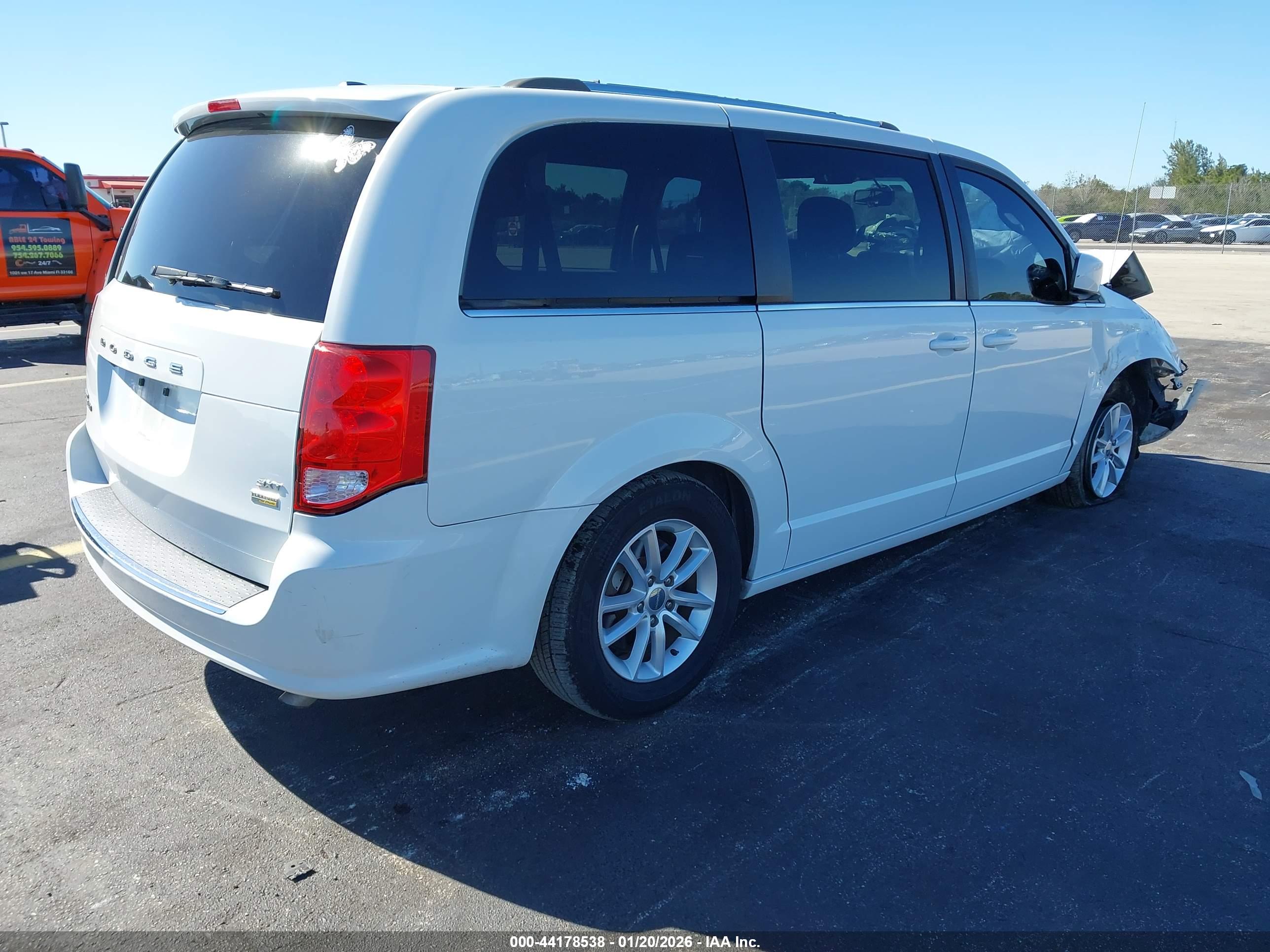 DODGE GRAND image 4