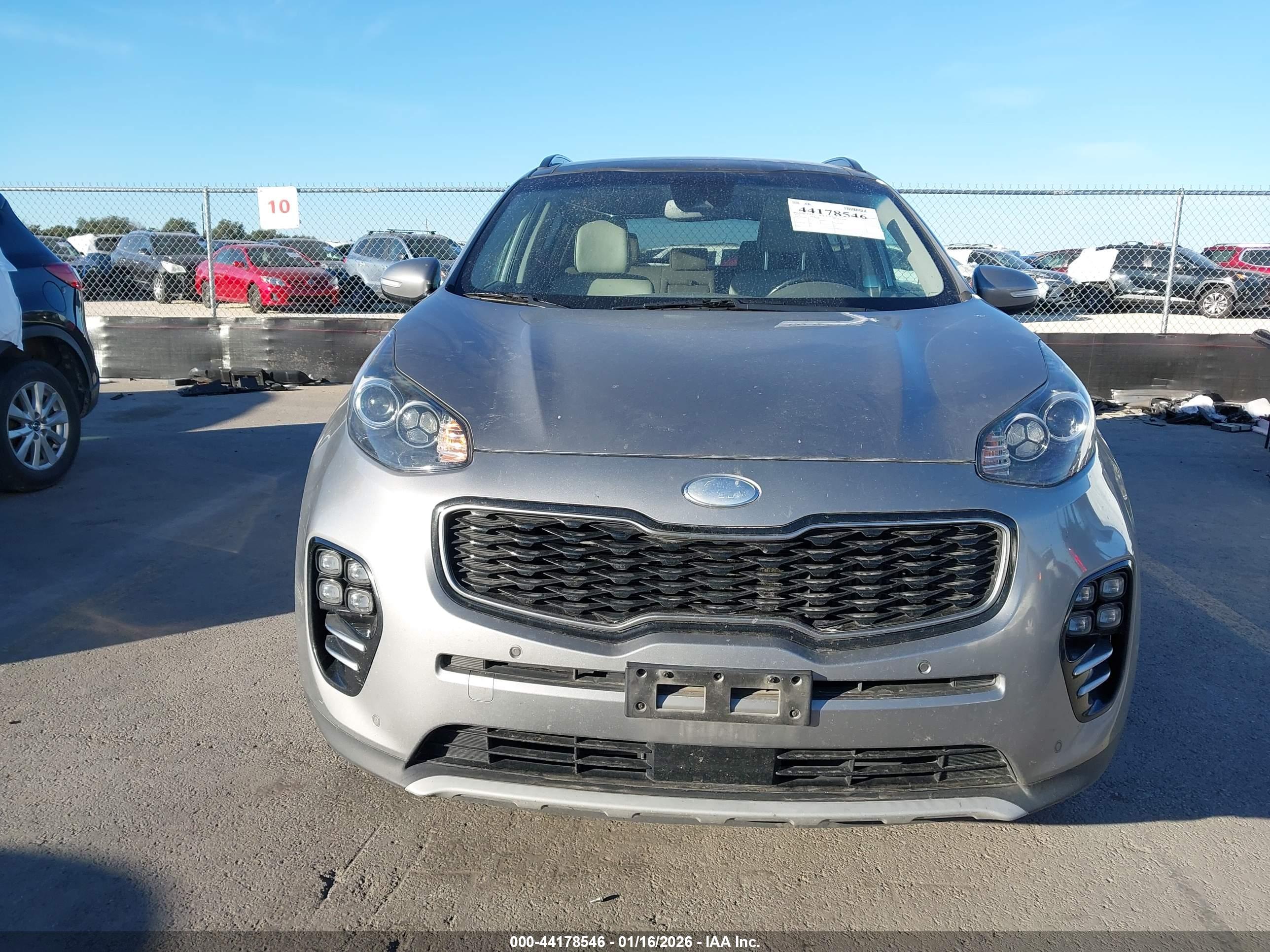 KIA SPORTAGE image 6
