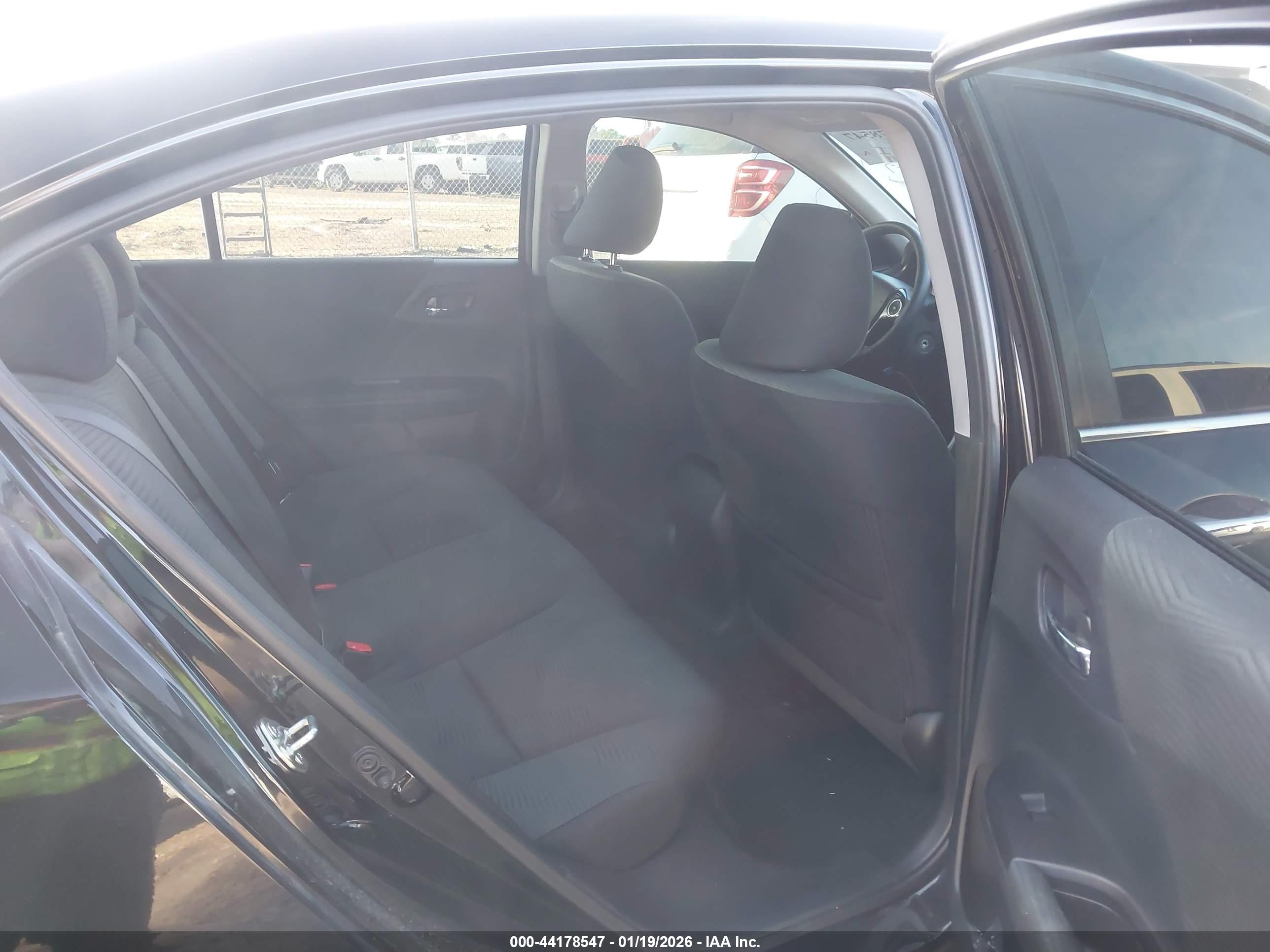HONDA ACCORD image 8