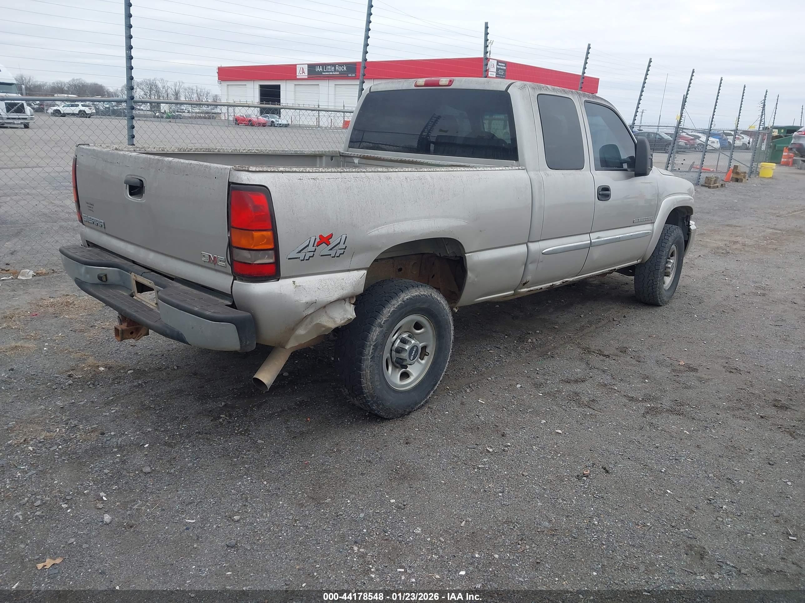GMC SIERRA image 4
