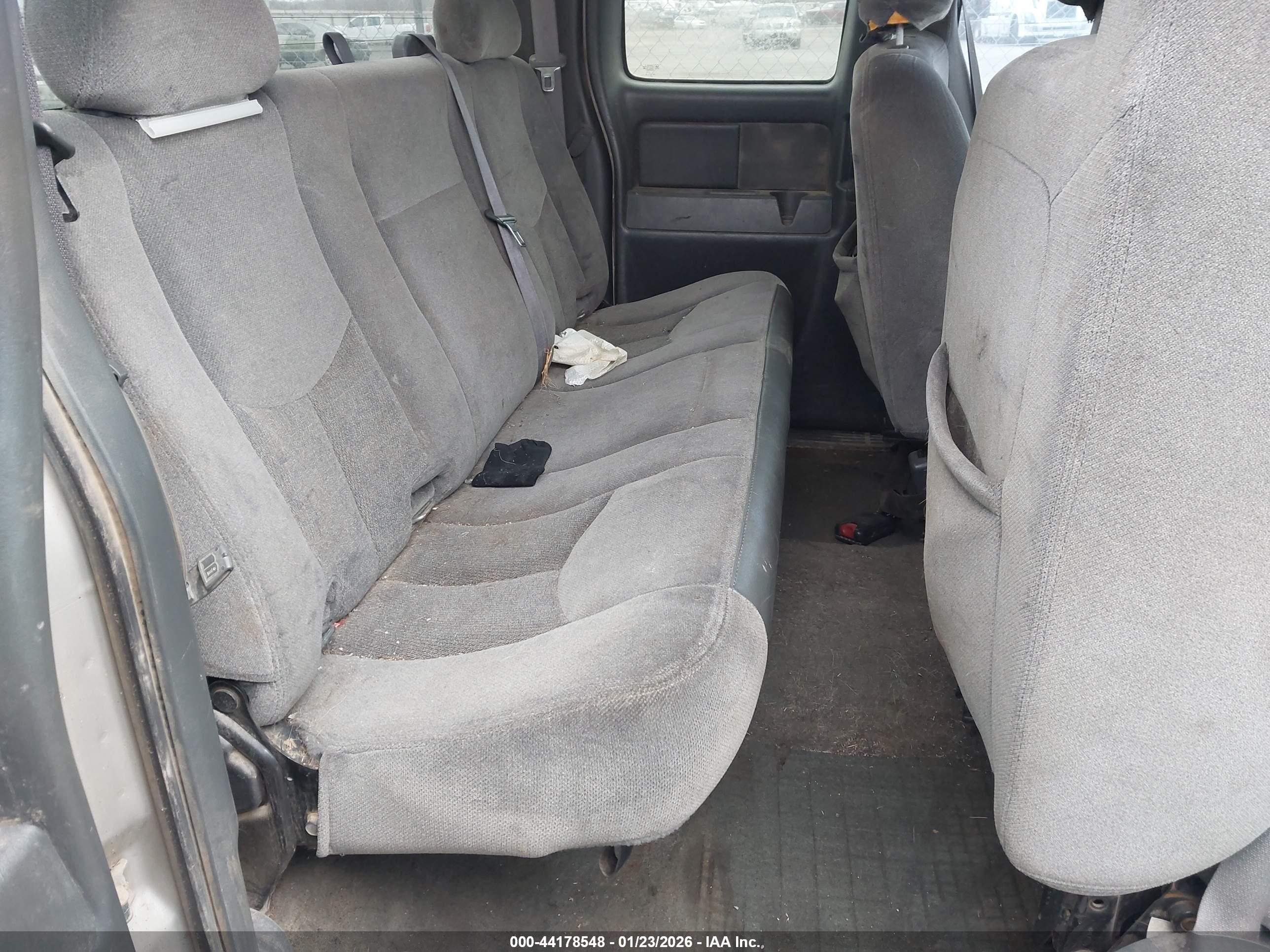 GMC SIERRA image 8