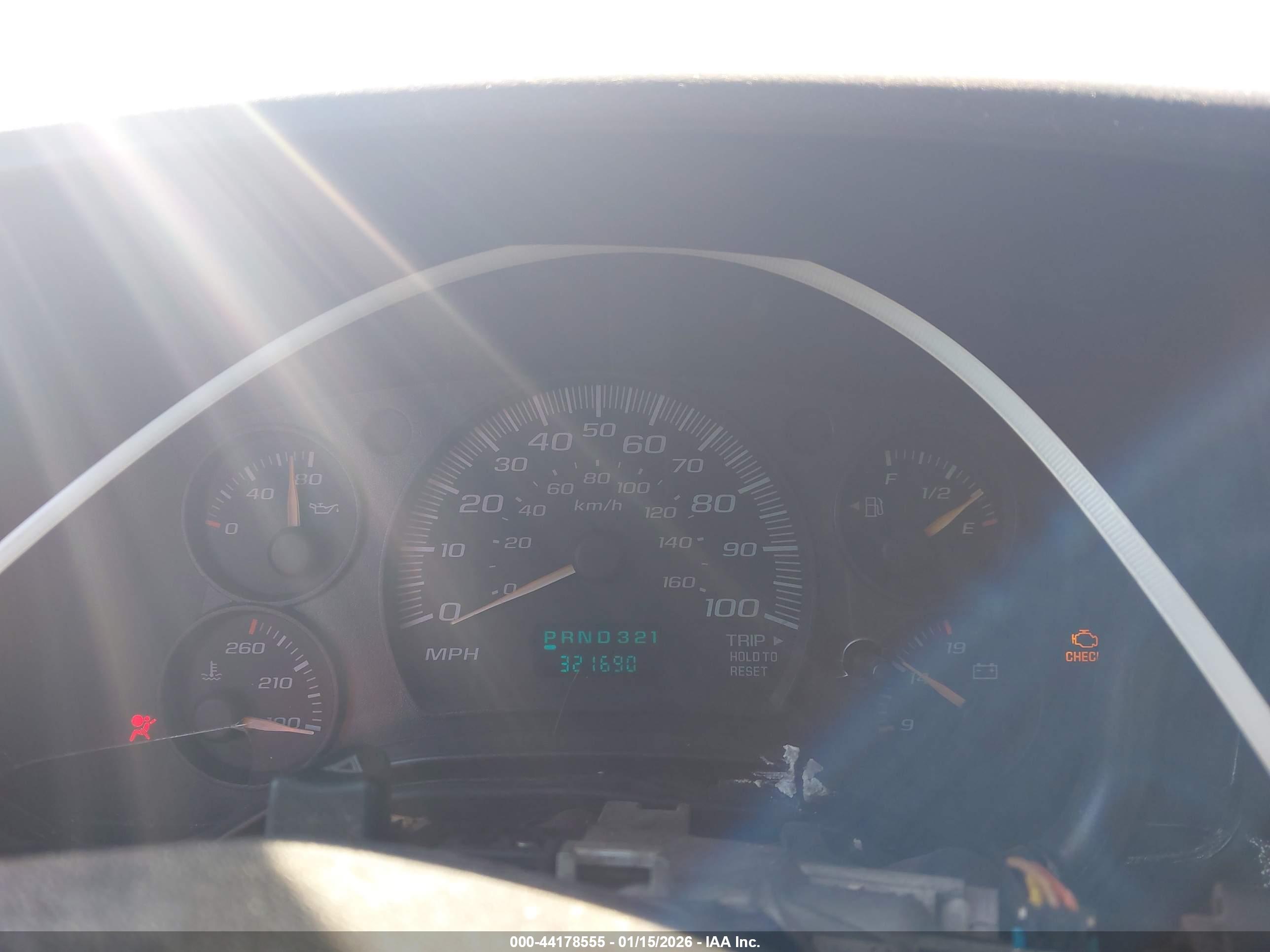 CHEVROLET EXPRESS image 7