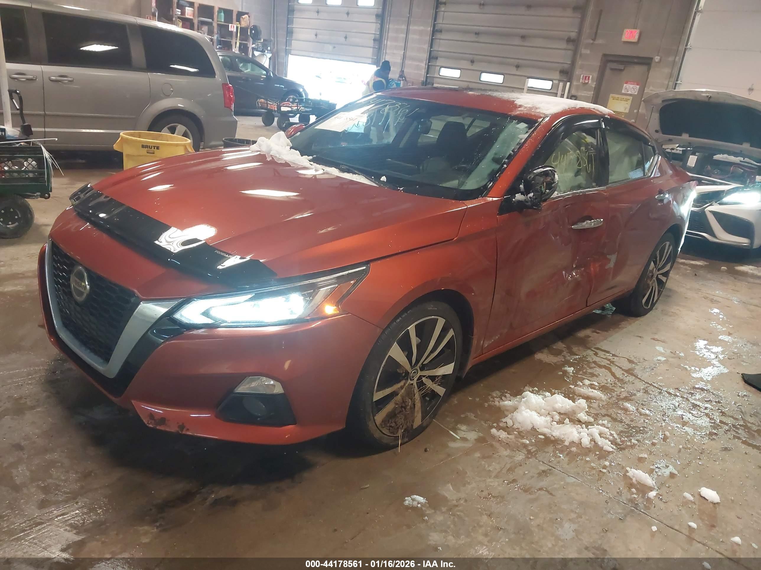 NISSAN ALTIMA image 2
