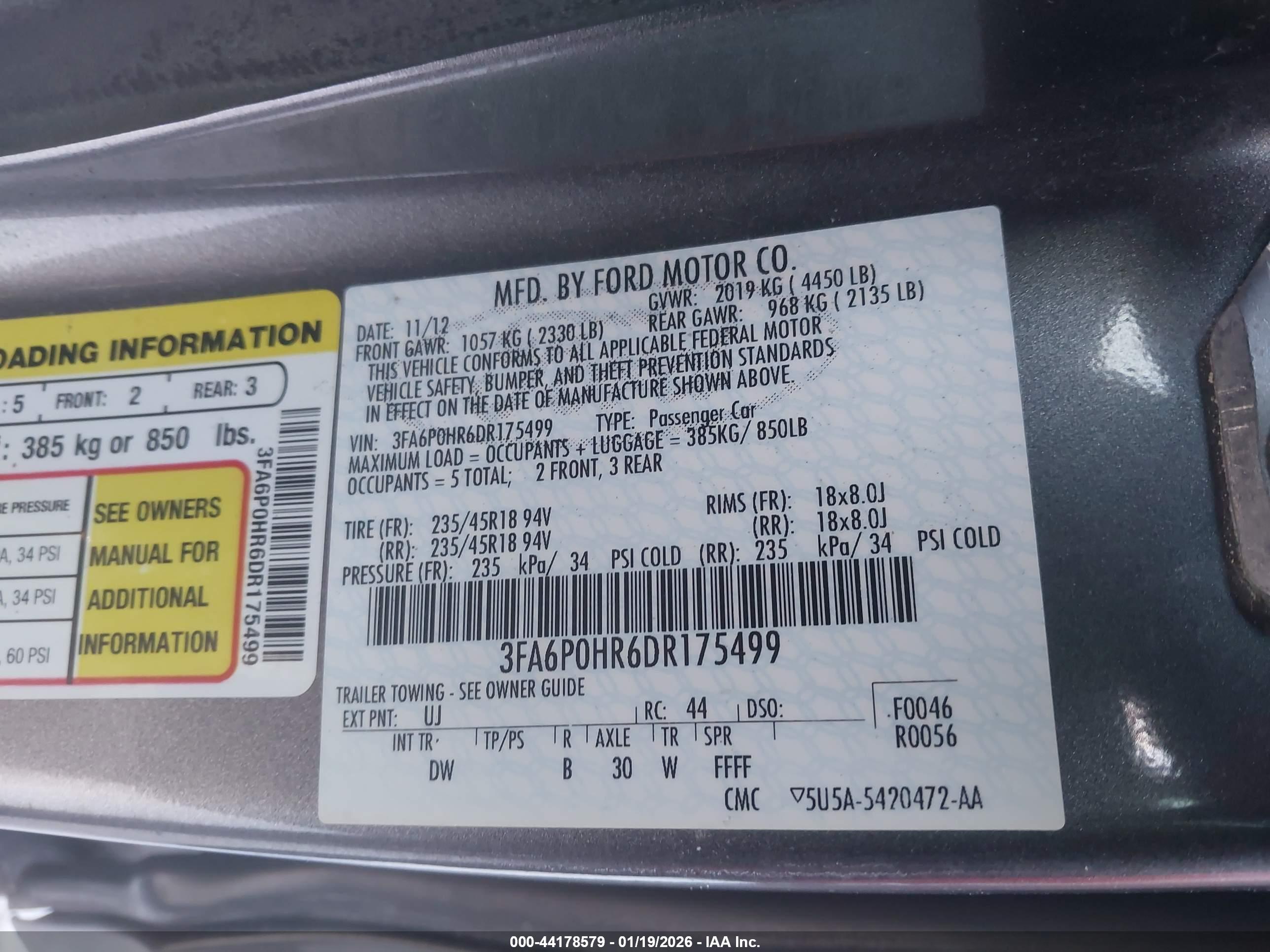 FORD FUSION image 9