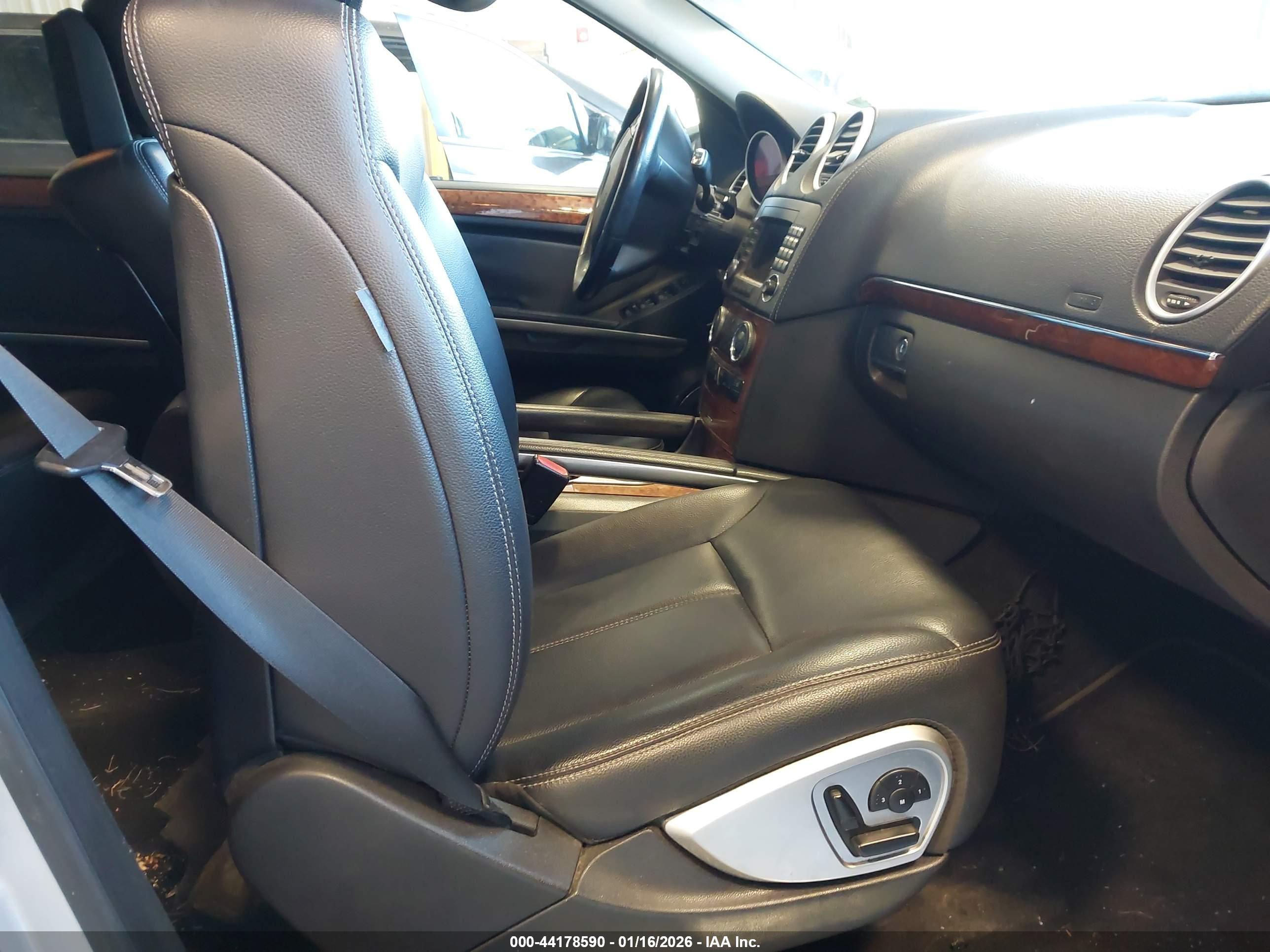 MERCEDES-BENZ GL image 5