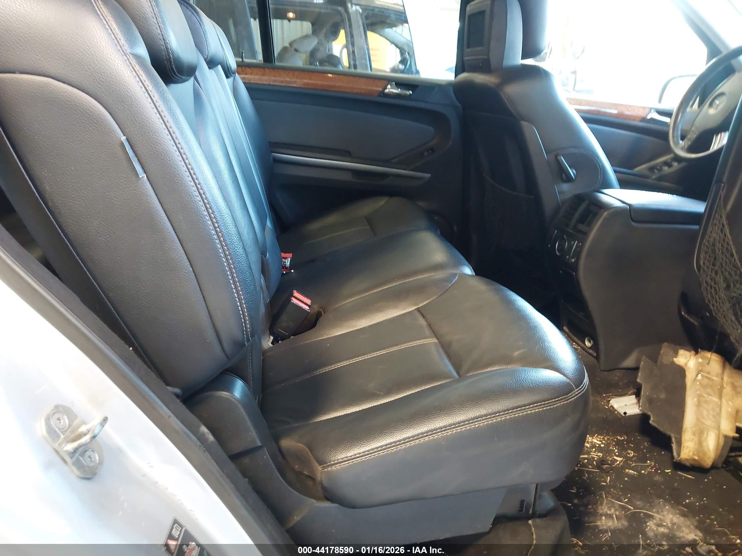 MERCEDES-BENZ GL image 8