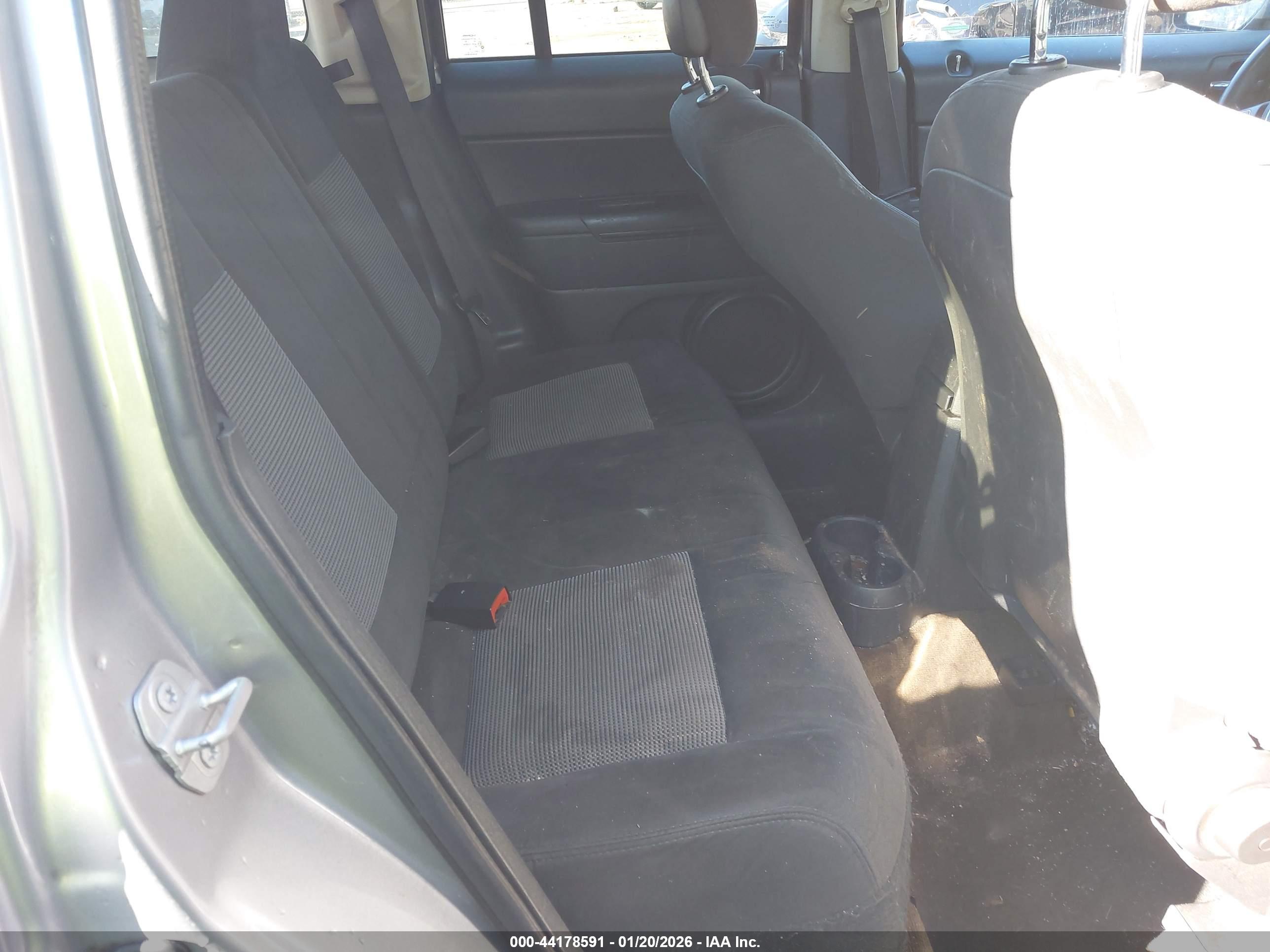 JEEP PATRIOT image 8
