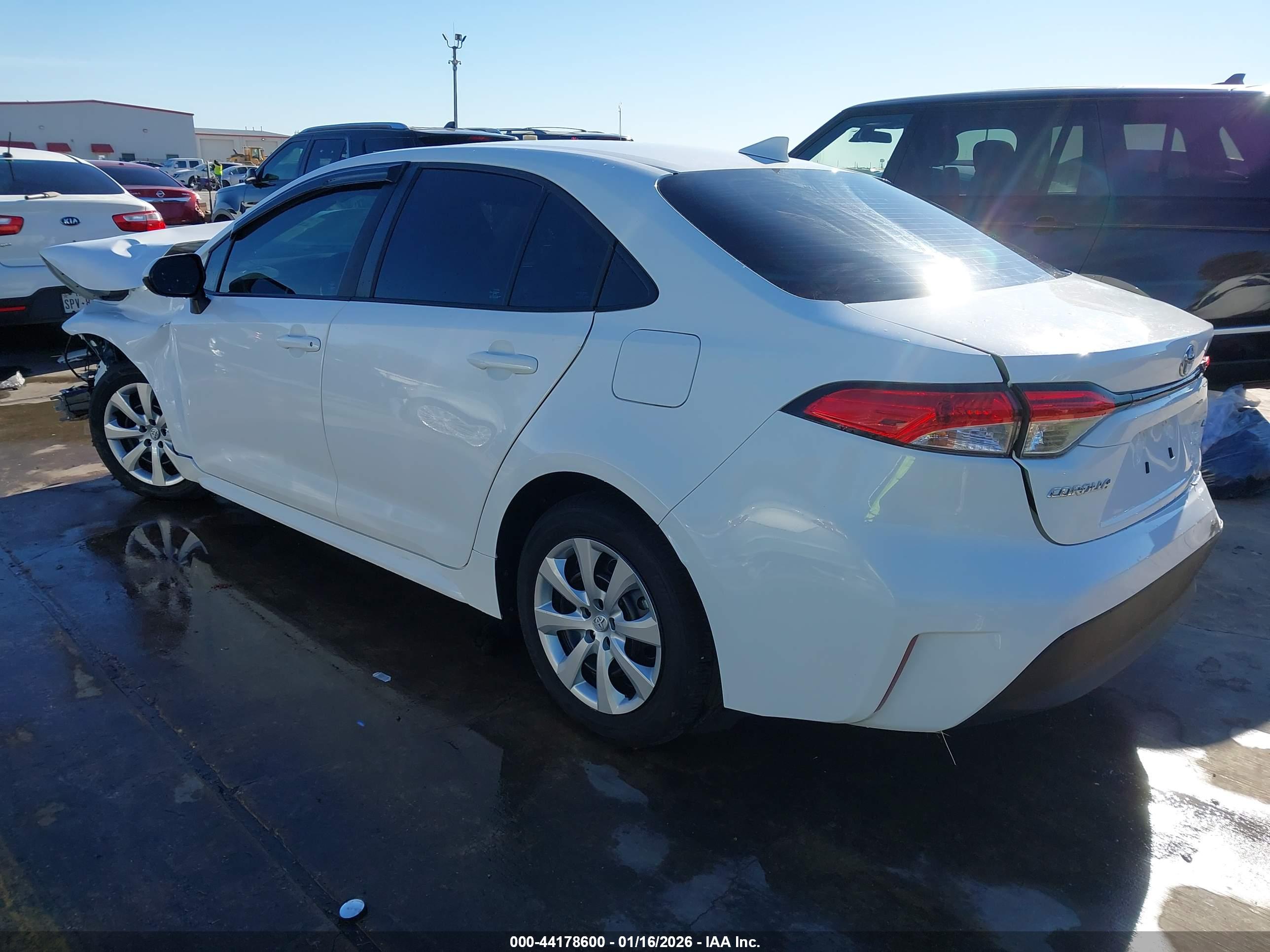 TOYOTA COROLLA image 3