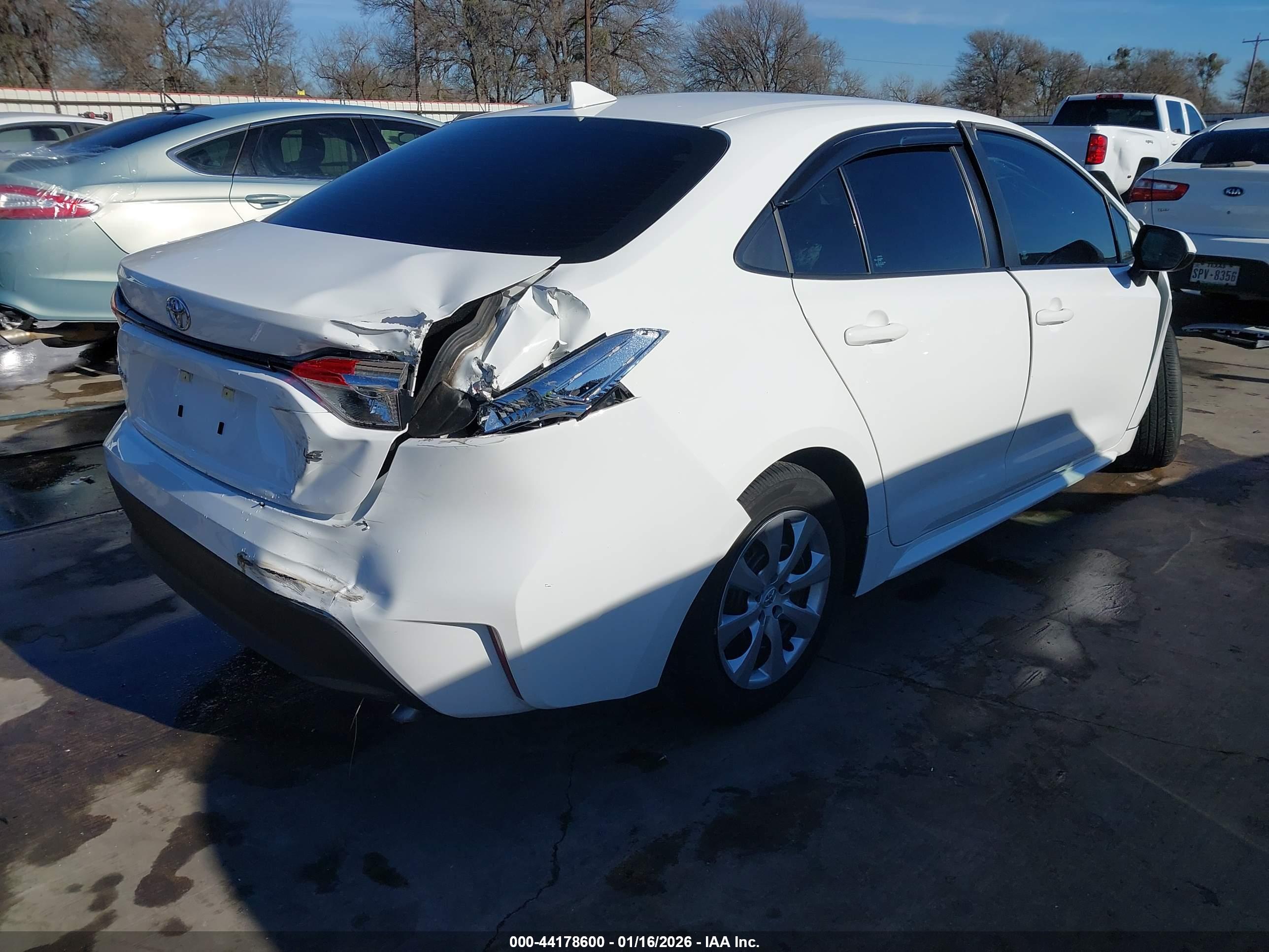 TOYOTA COROLLA image 4