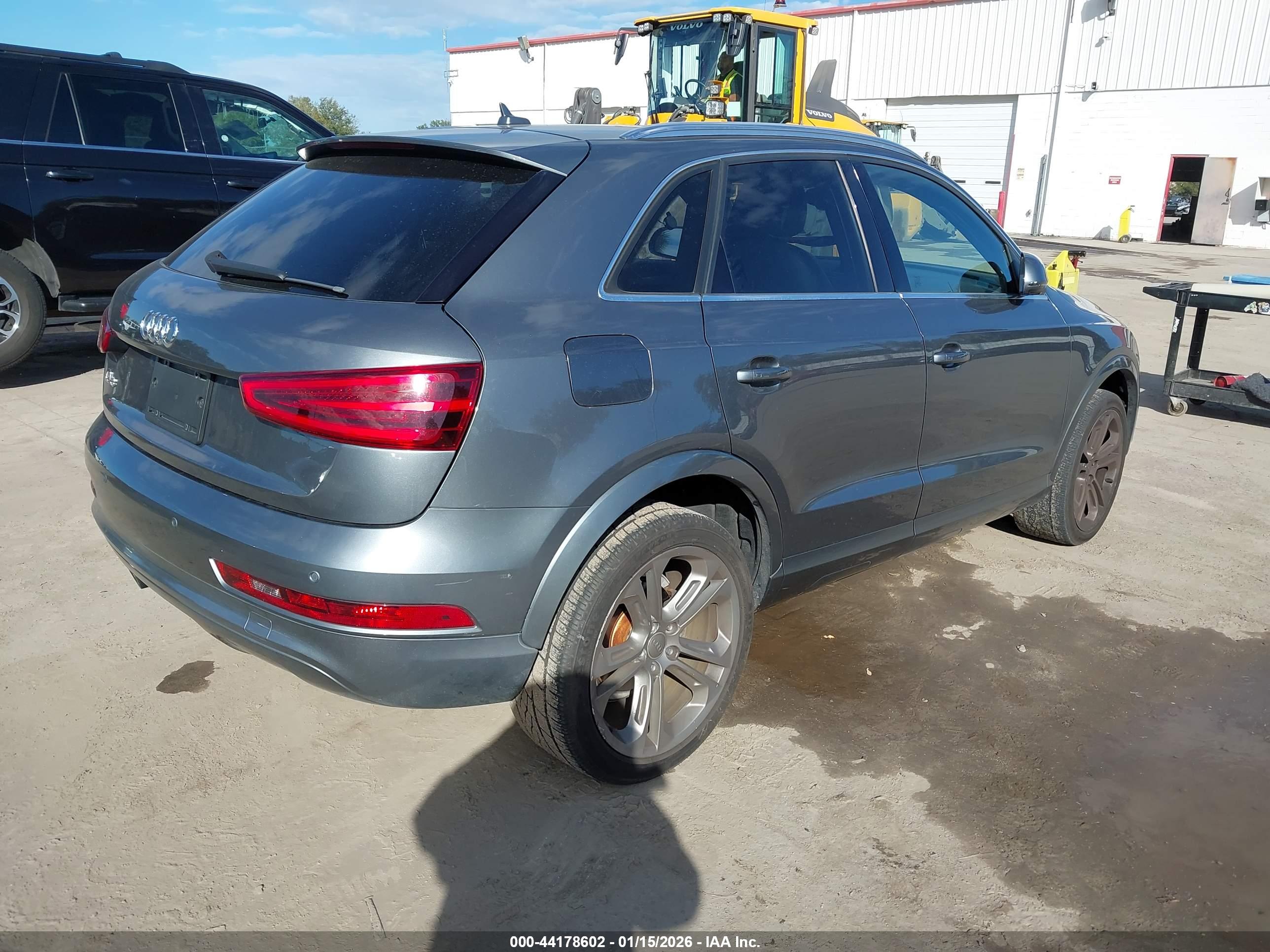 AUDI Q3 image 4